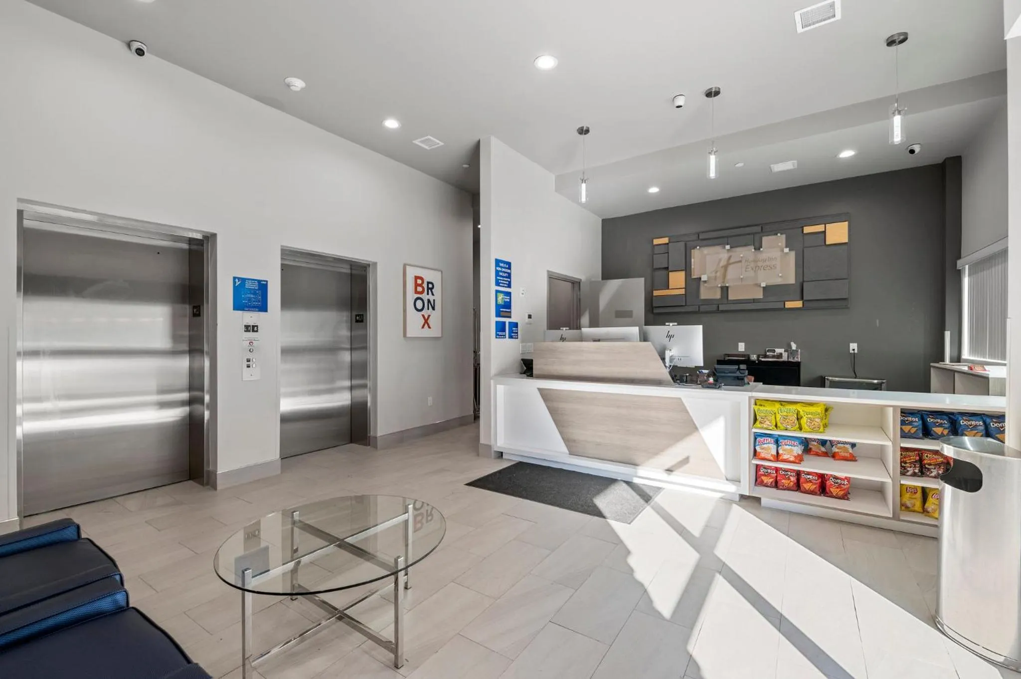 Property building in Holiday Inn Express & Suites Bronx - Zoo Area by IHG