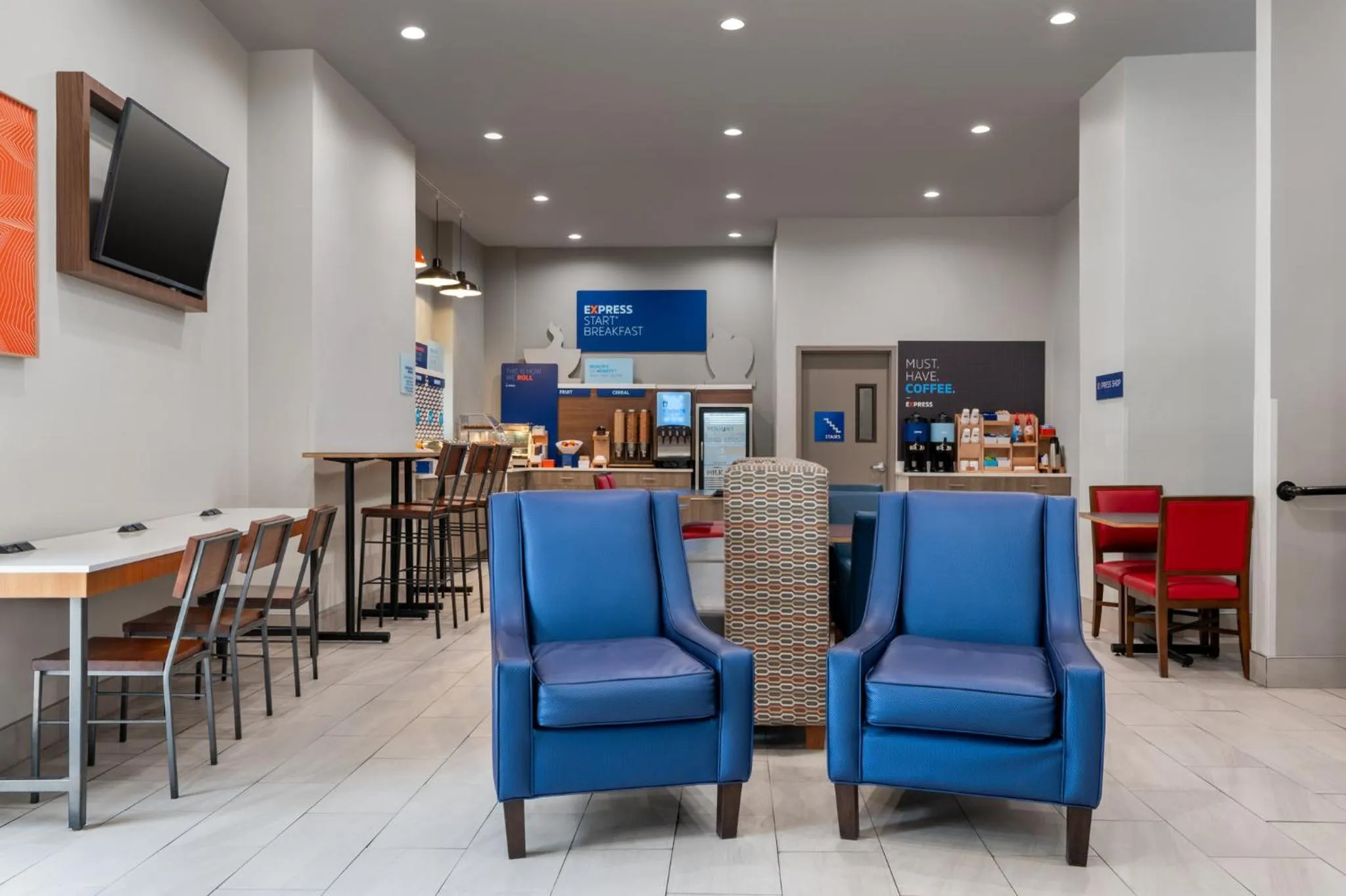Breakfast in Holiday Inn Express & Suites Bronx - Zoo Area by IHG