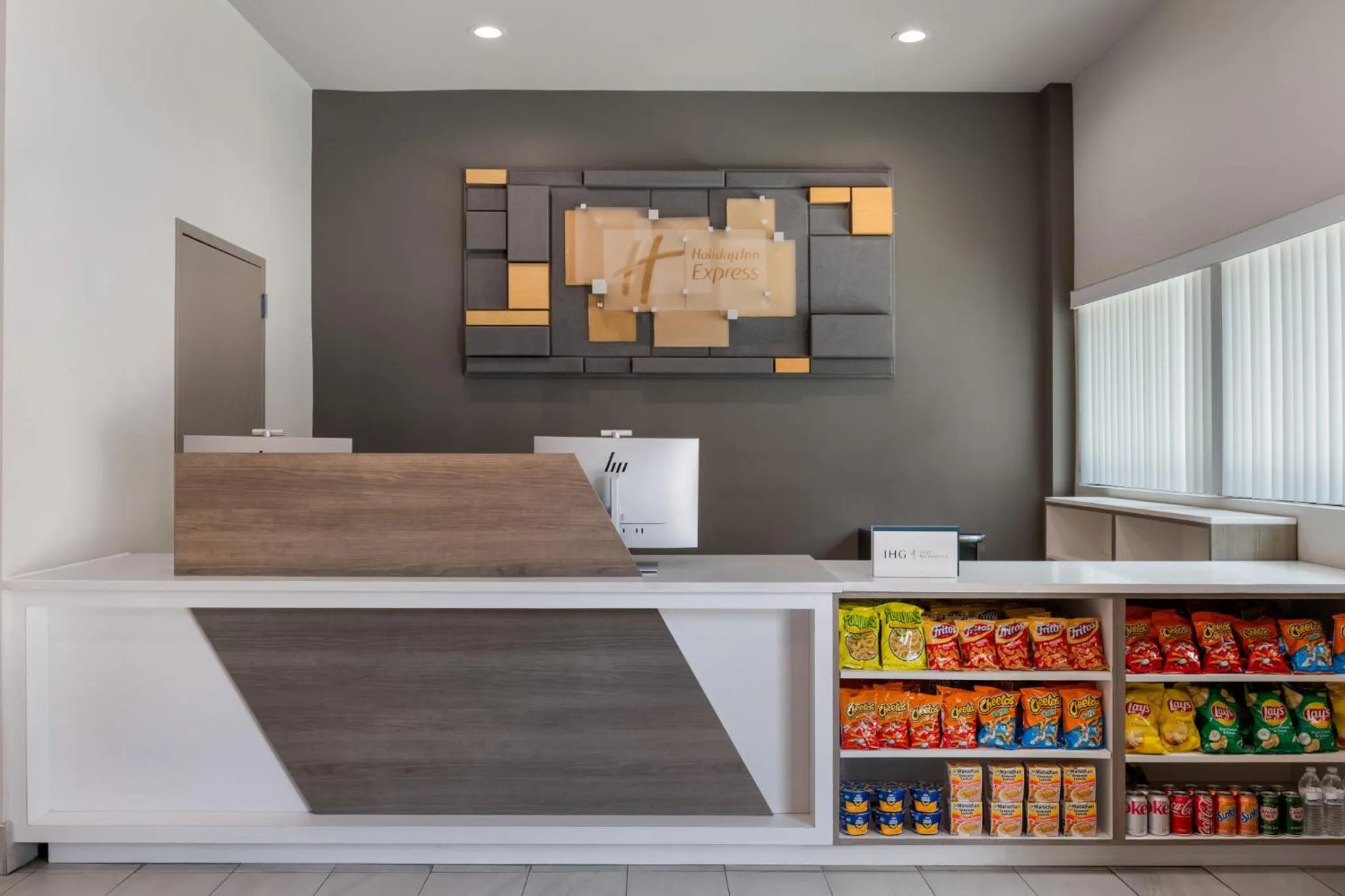 Property building in Holiday Inn Express & Suites Bronx - Zoo Area by IHG