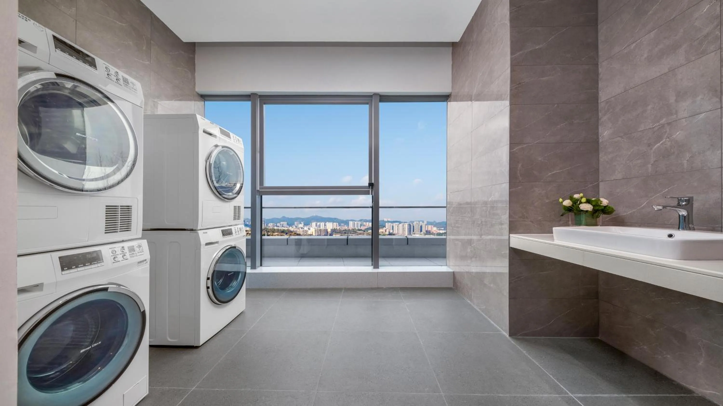 laundry in Holiday Inn Express Guiyang Airport, an IHG Hotel