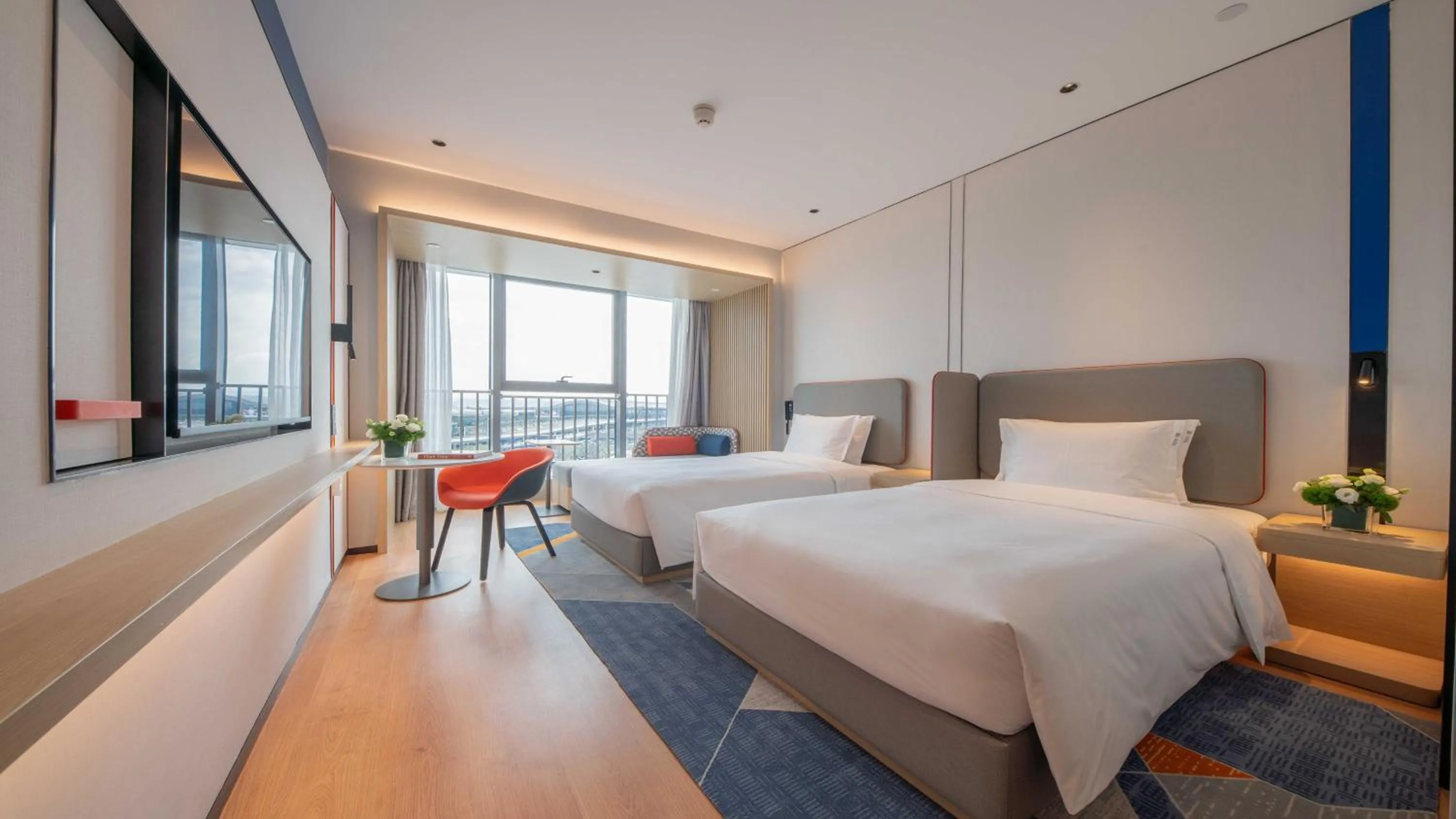 Photo of the whole room in Holiday Inn Express Guiyang Airport, an IHG Hotel