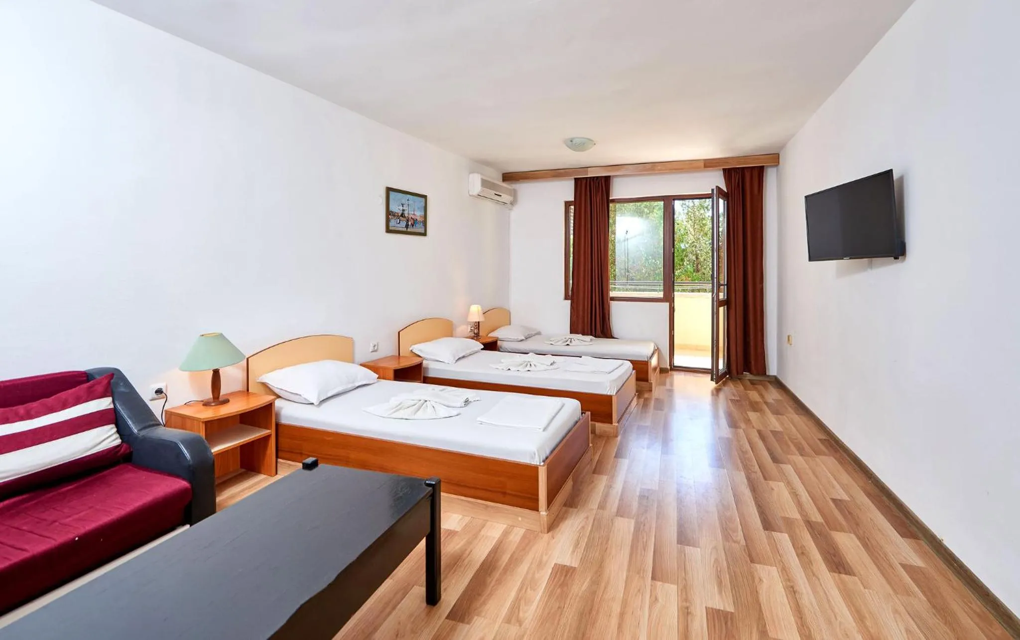 Bed in Hotel Koral