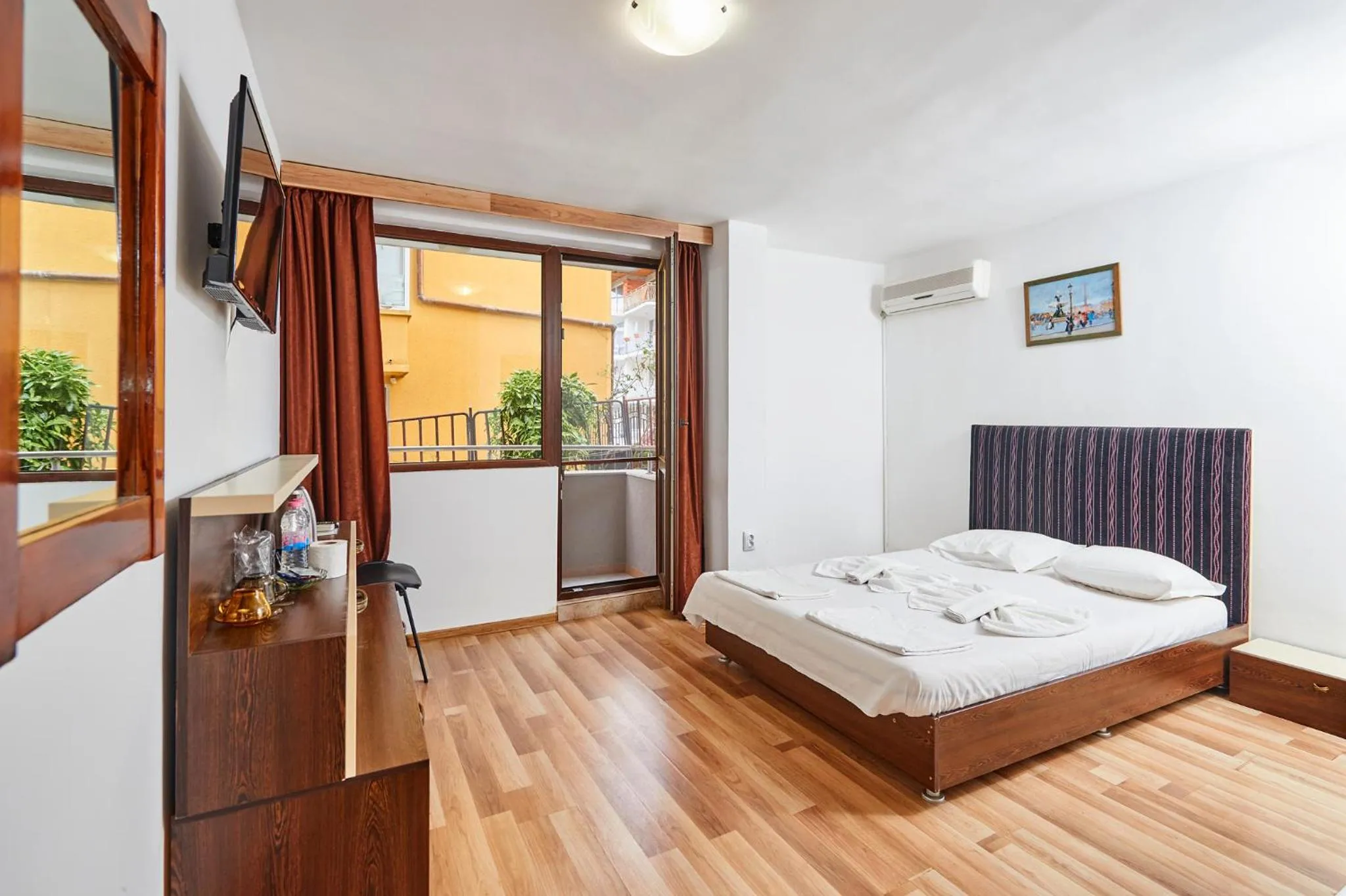 Bed in Hotel Koral
