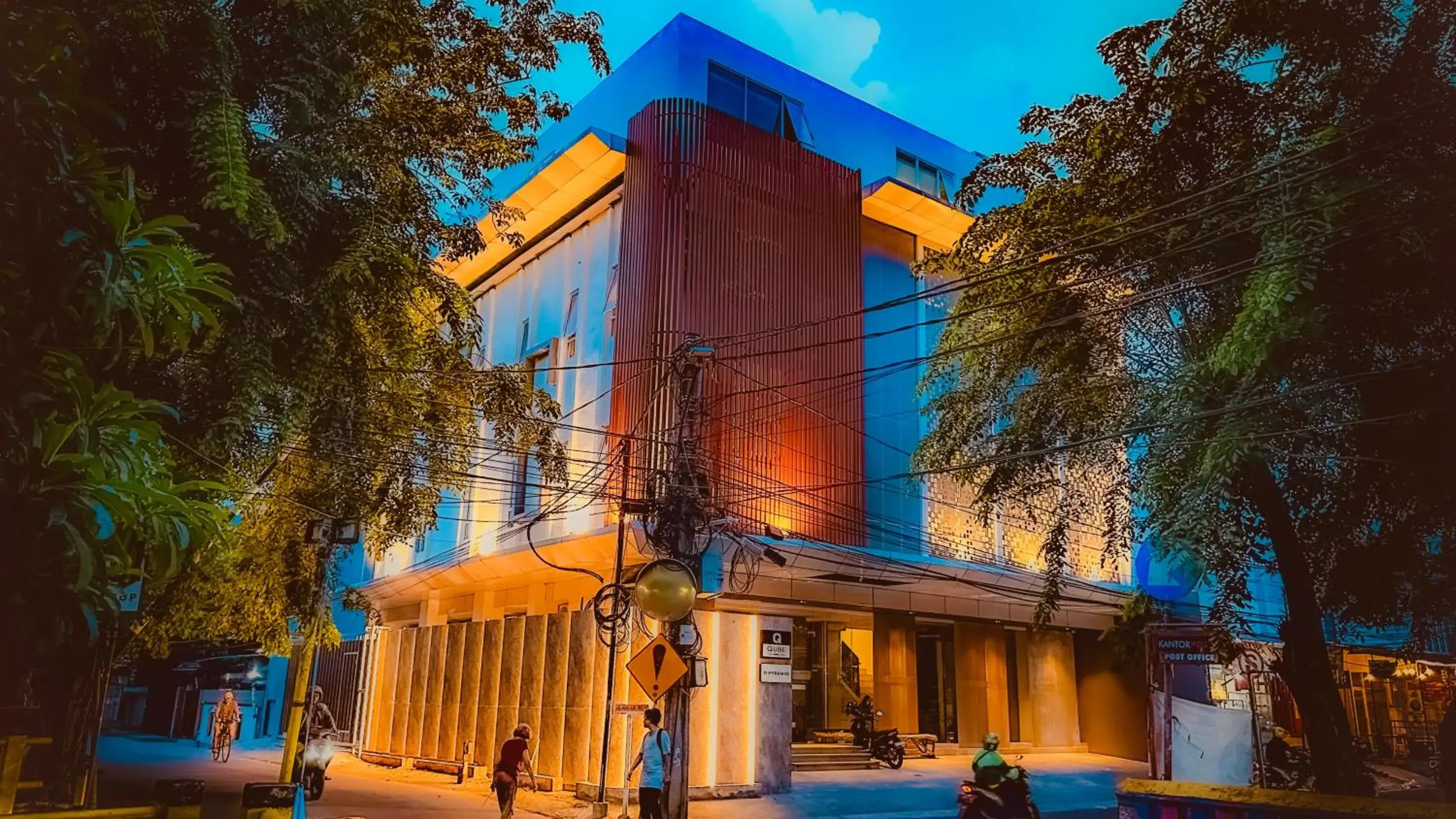 Property building in Qube Hotel by 98hospitality Property building in Qube Hotel by 98hospitality