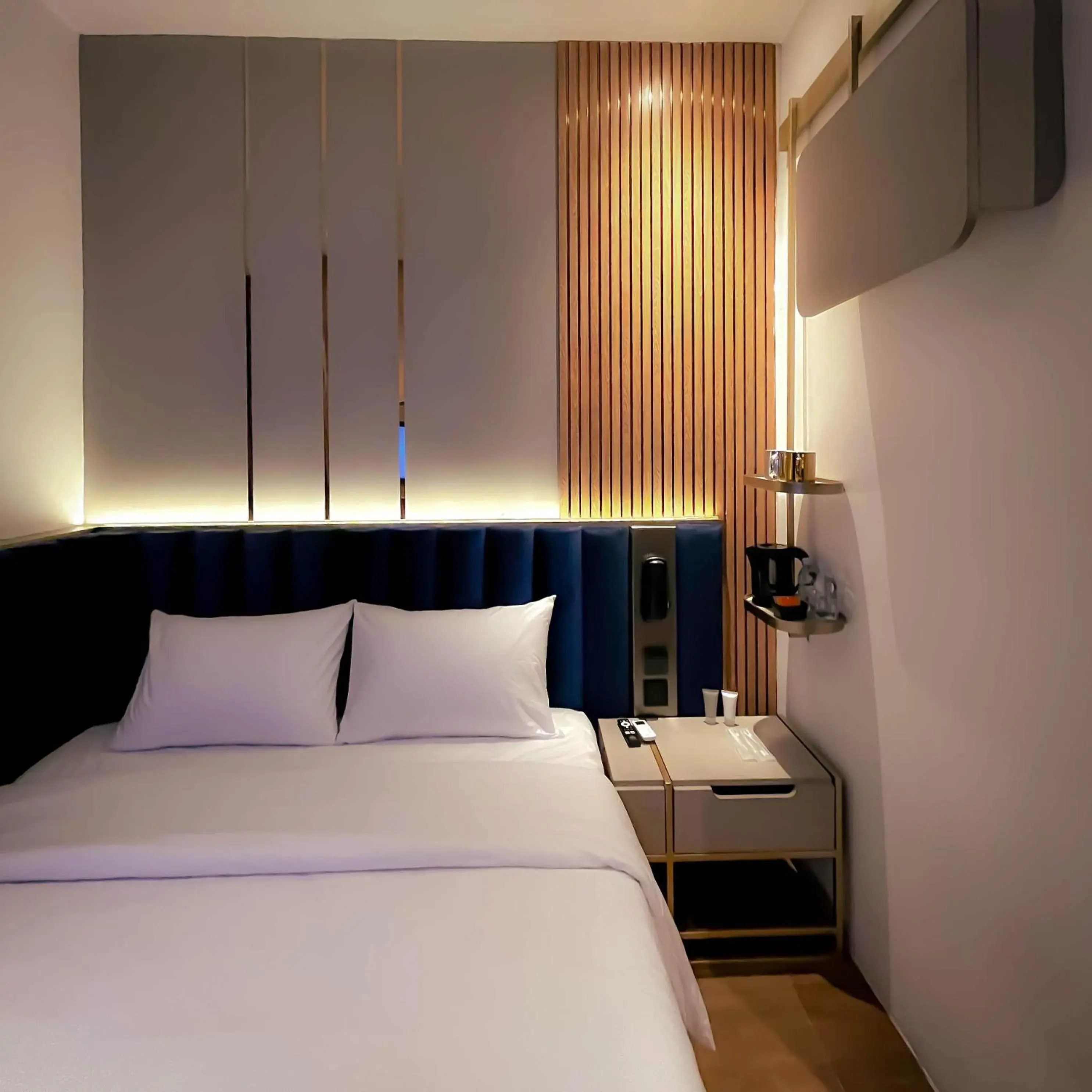 Bed in Qube Hotel by 98hospitality Bed in Qube Hotel by 98hospitality