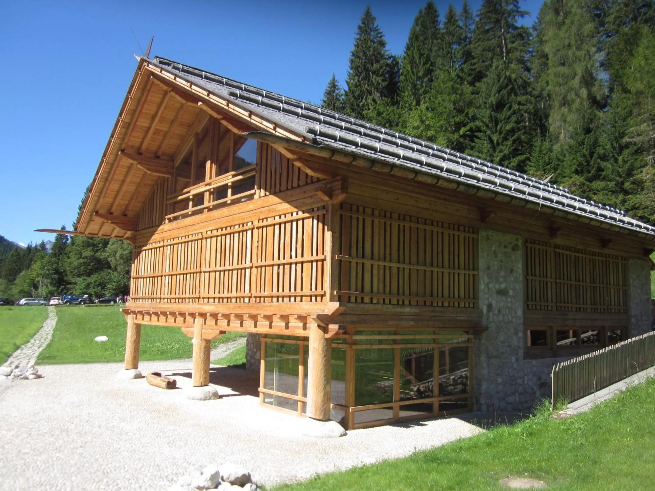 Property building in Pra de la Casa