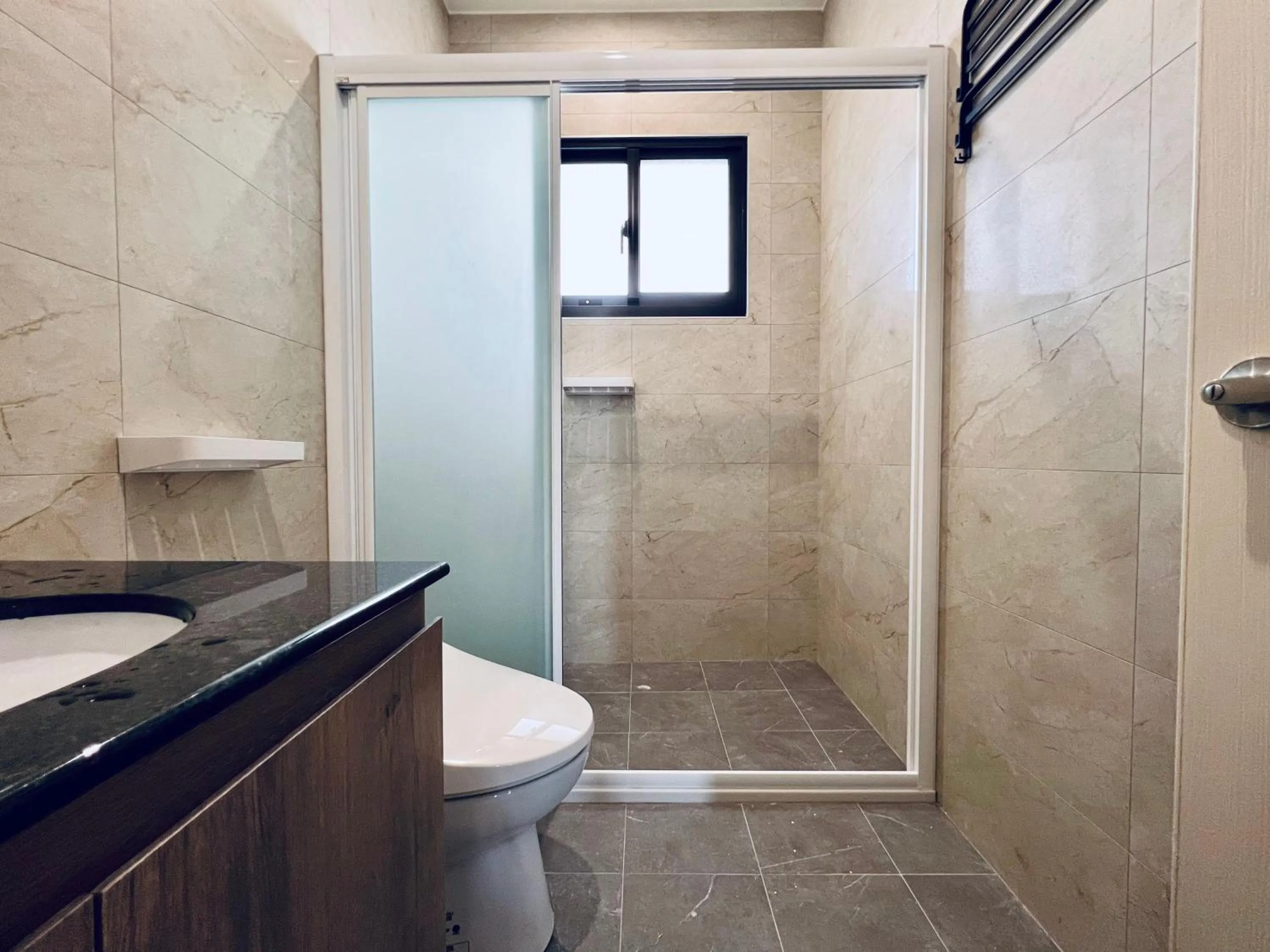 Shower in Sasa Youth Hostel