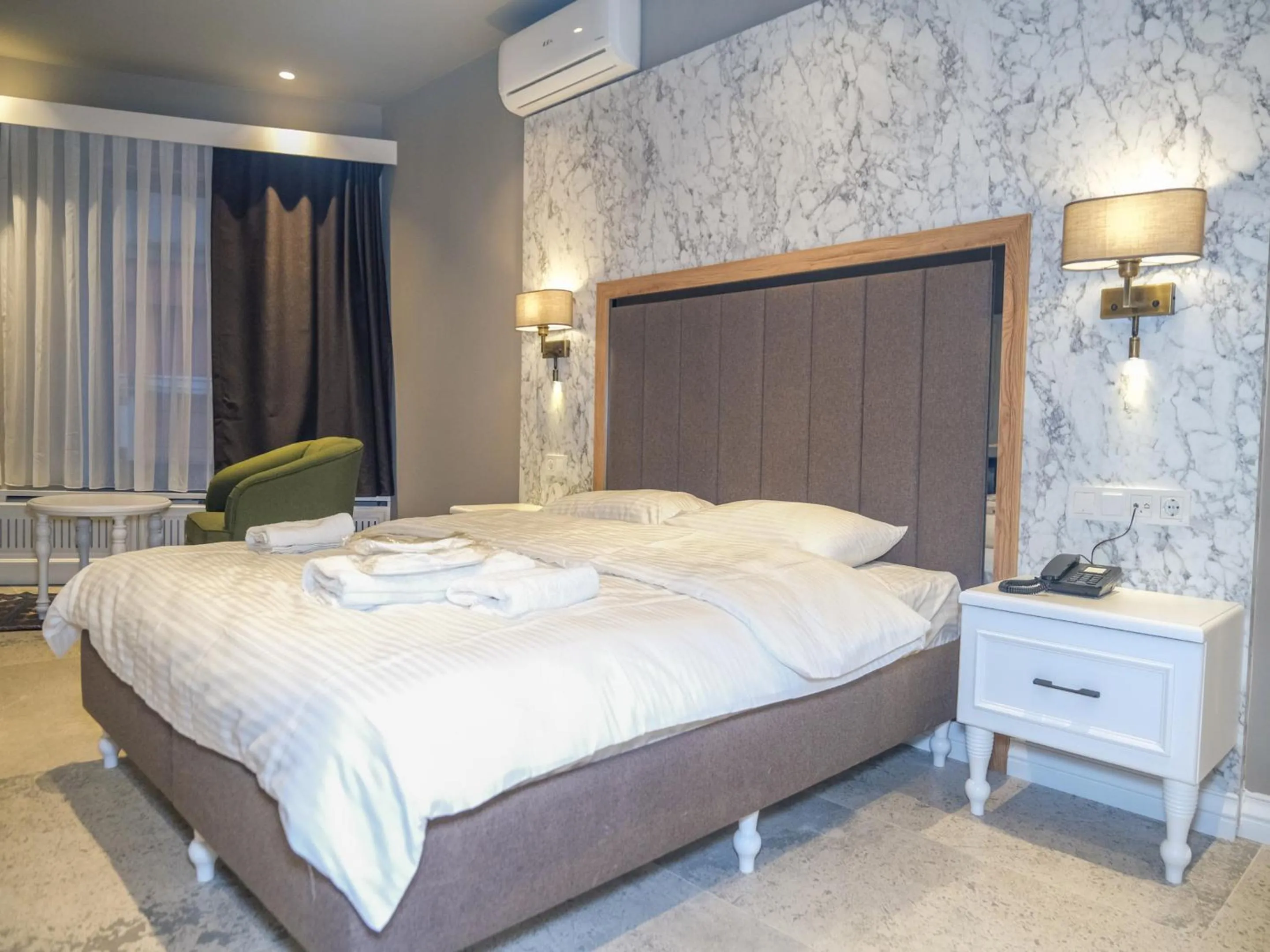 Bed in Palazzo Suit Karaköy