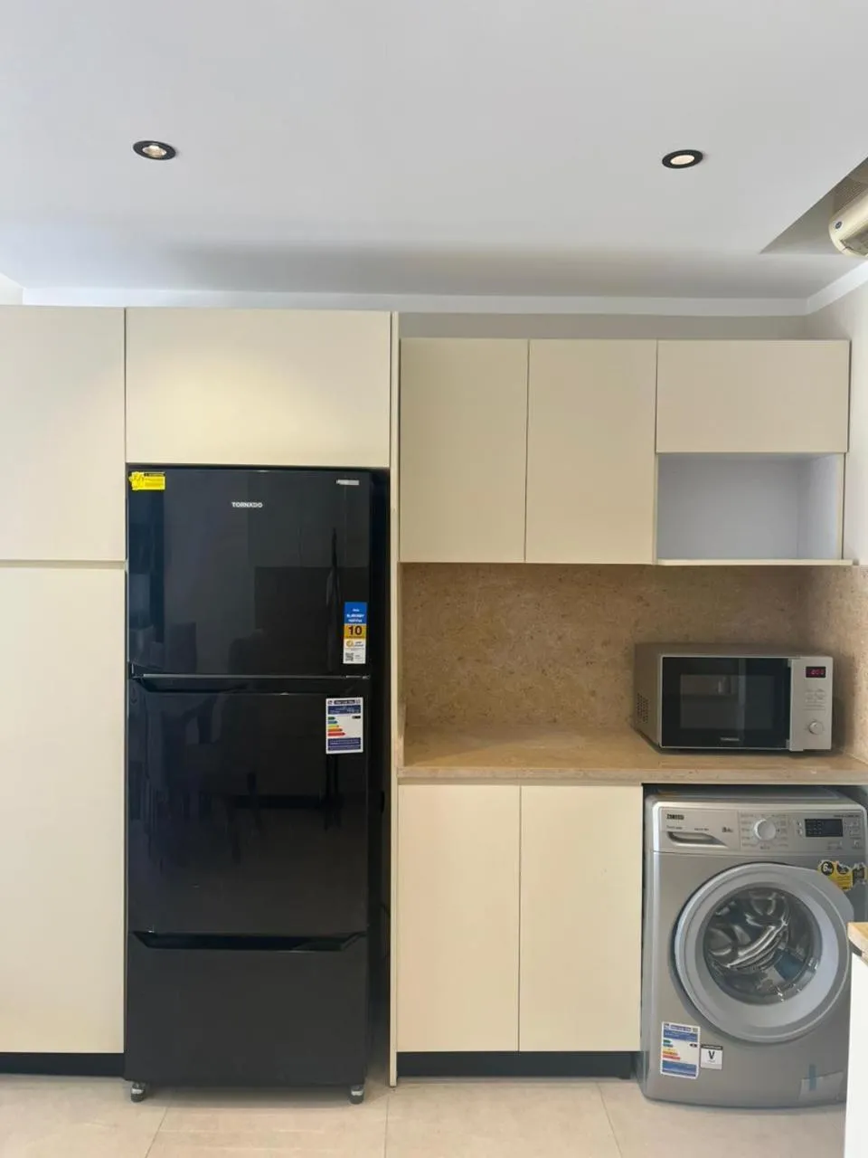 A Residence - Superior One Bedroom Aparthotel