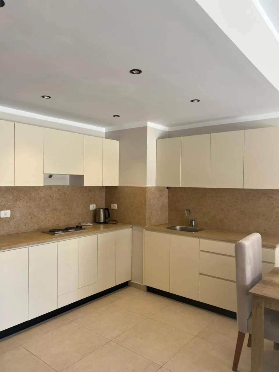 A Residence - Superior One Bedroom Aparthotel