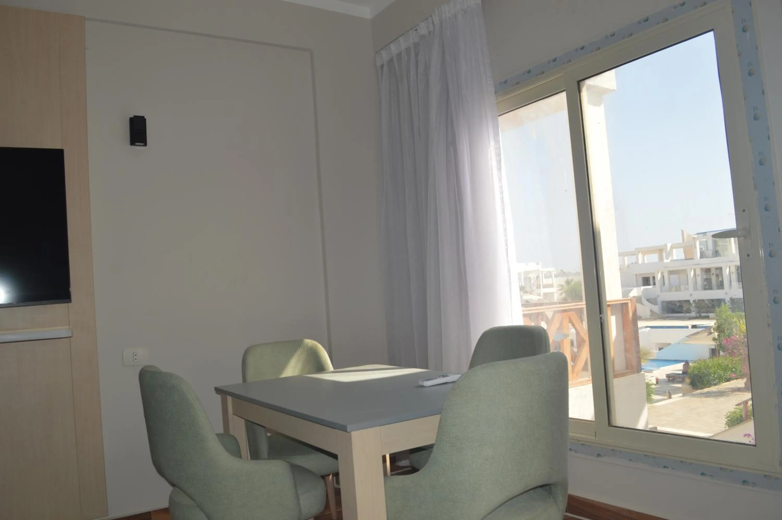 A Residence - Superior One Bedroom Aparthotel