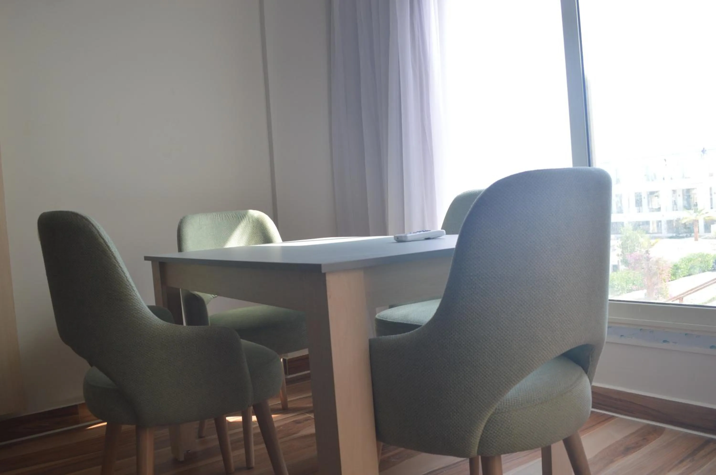 A Residence - Superior One Bedroom Aparthotel
