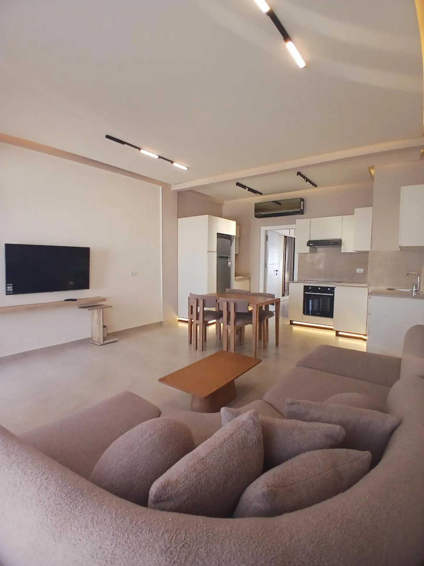 A Residence - Superior One Bedroom Aparthotel