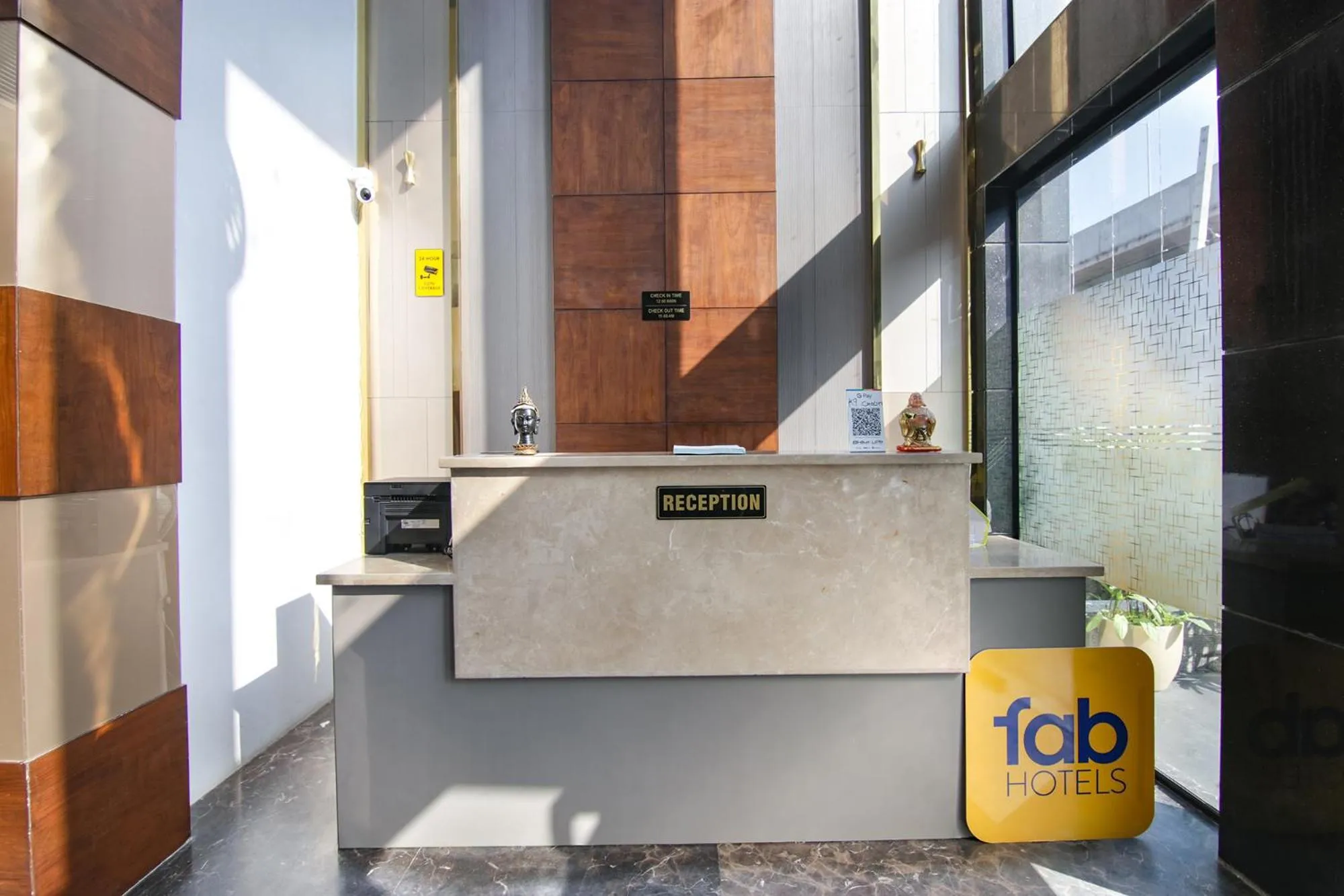 Lobby or reception in FabHotel Prime K9 Crown