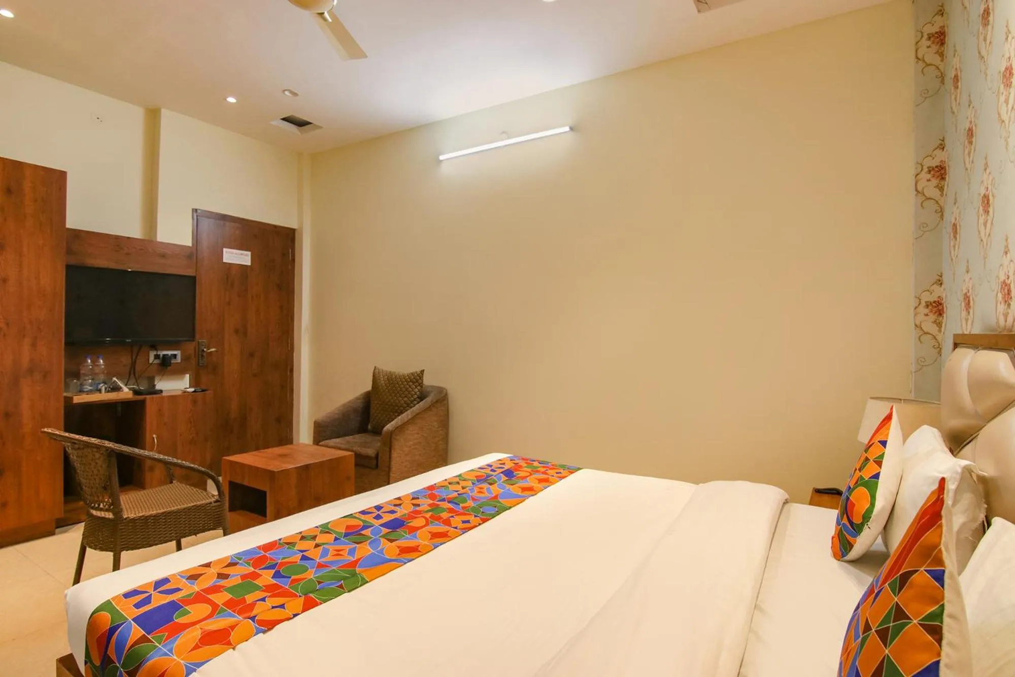 Bed in FabHotel K9 Regency