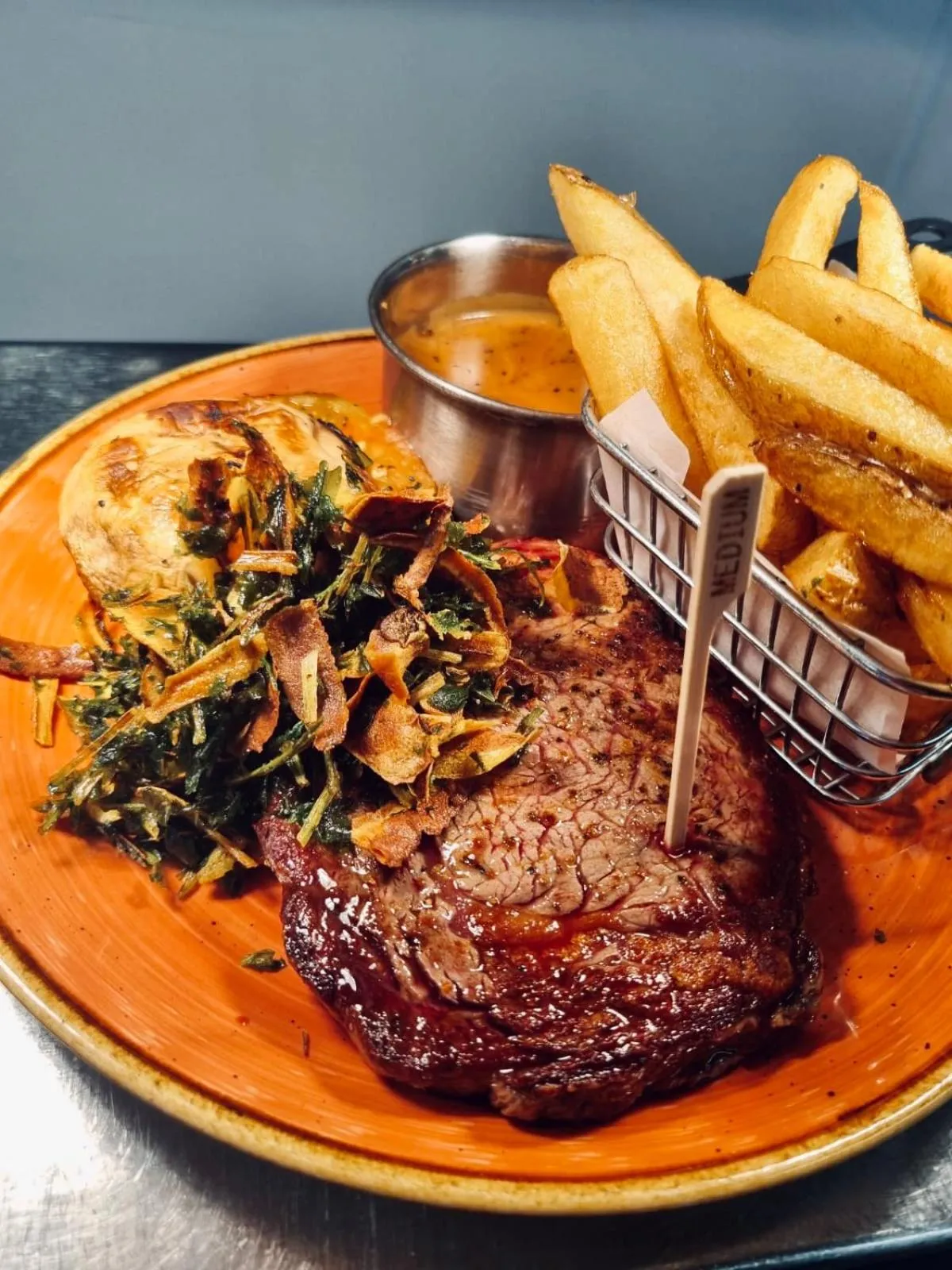 Food and drinks in The Reindeer Inn