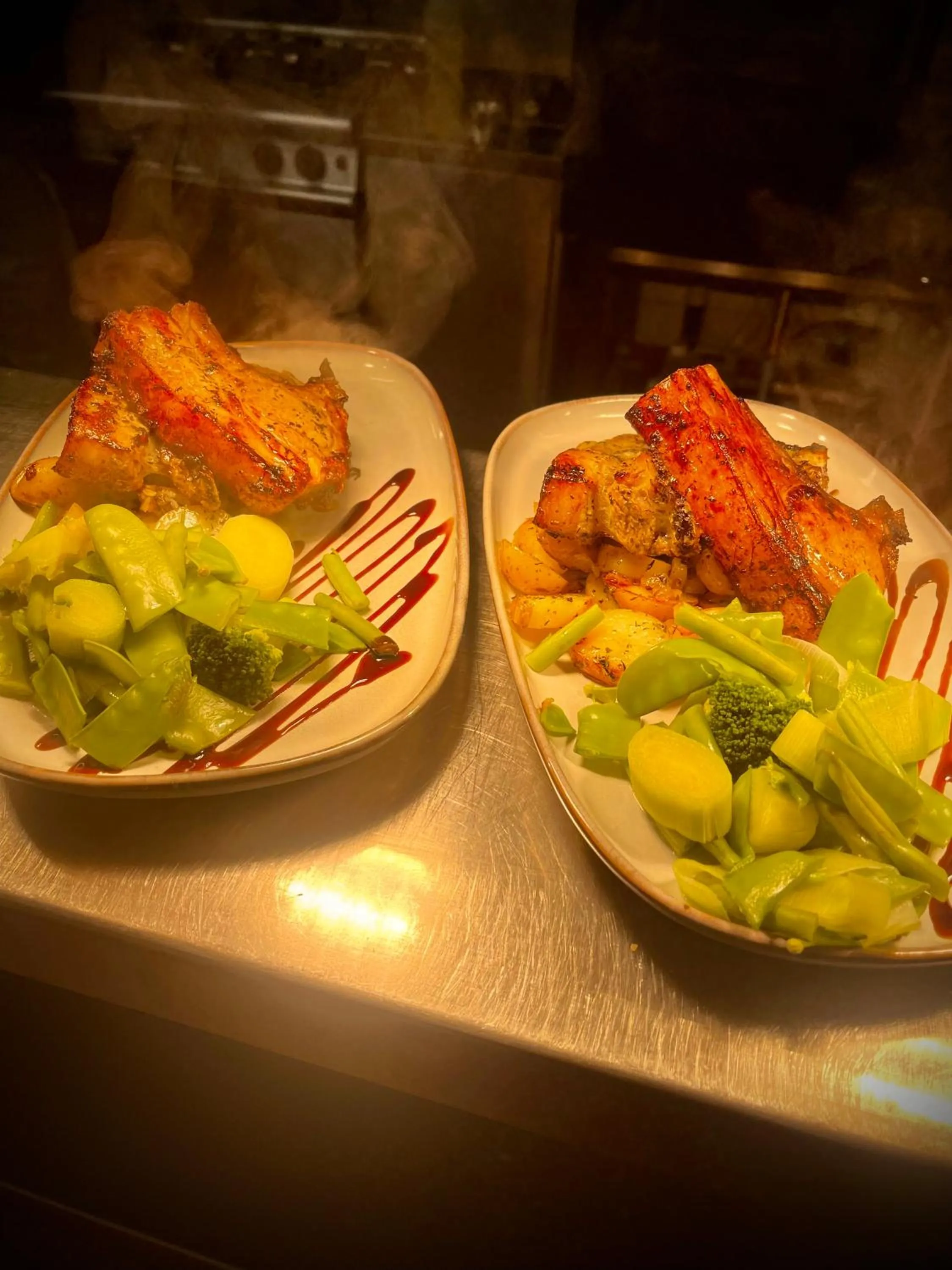 Restaurant/places to eat in The Reindeer Inn