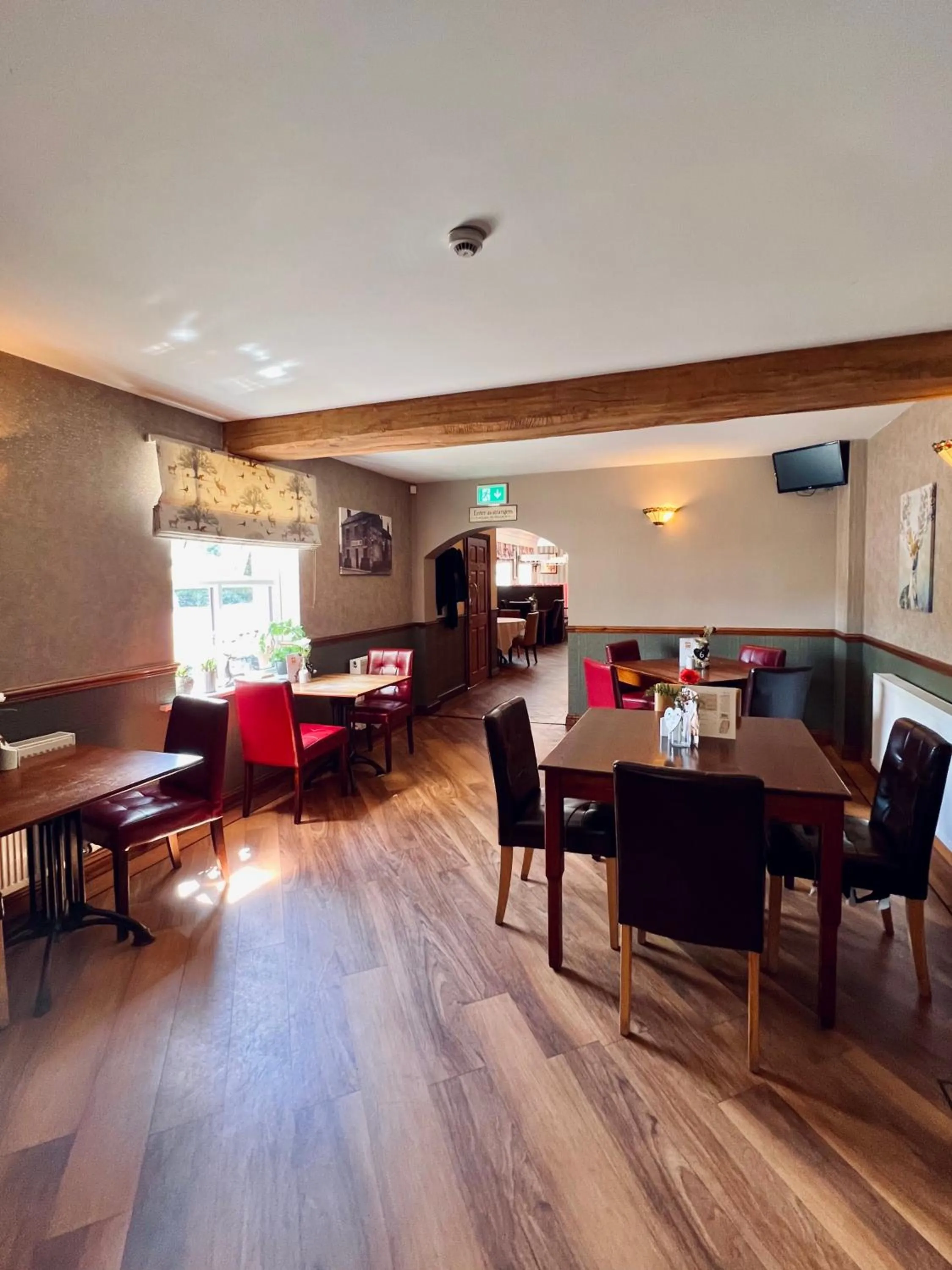 Restaurant/places to eat in The Reindeer Inn