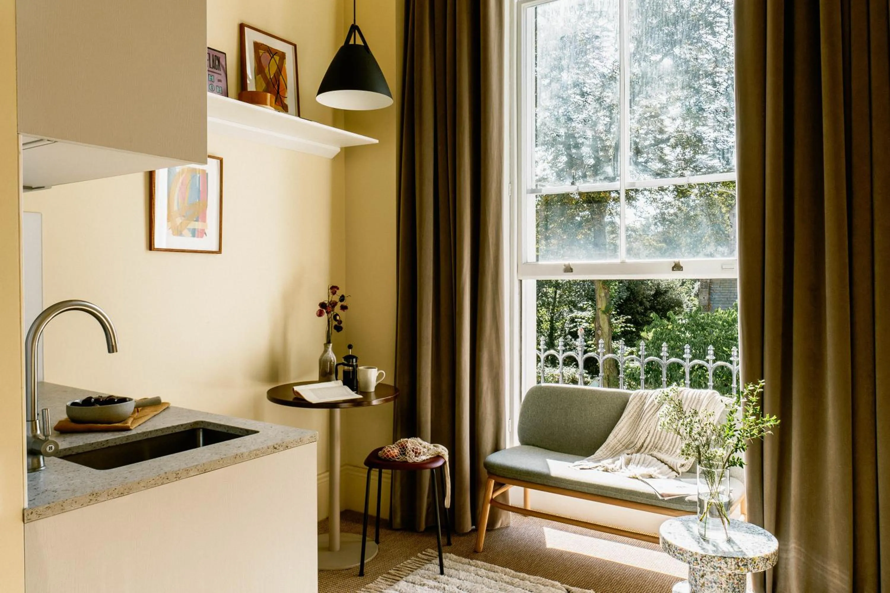 Living room in Mason & Fifth, Primrose Hill