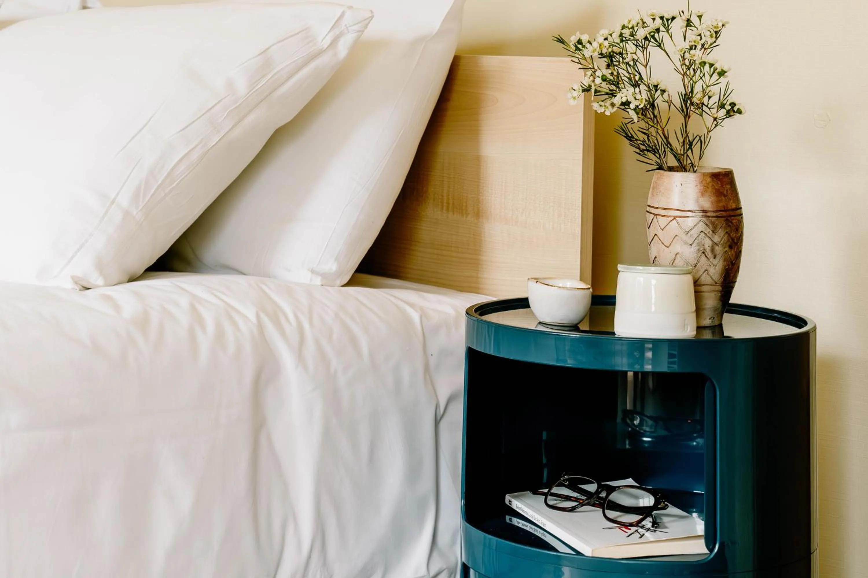 Bed in Mason & Fifth, Primrose Hill