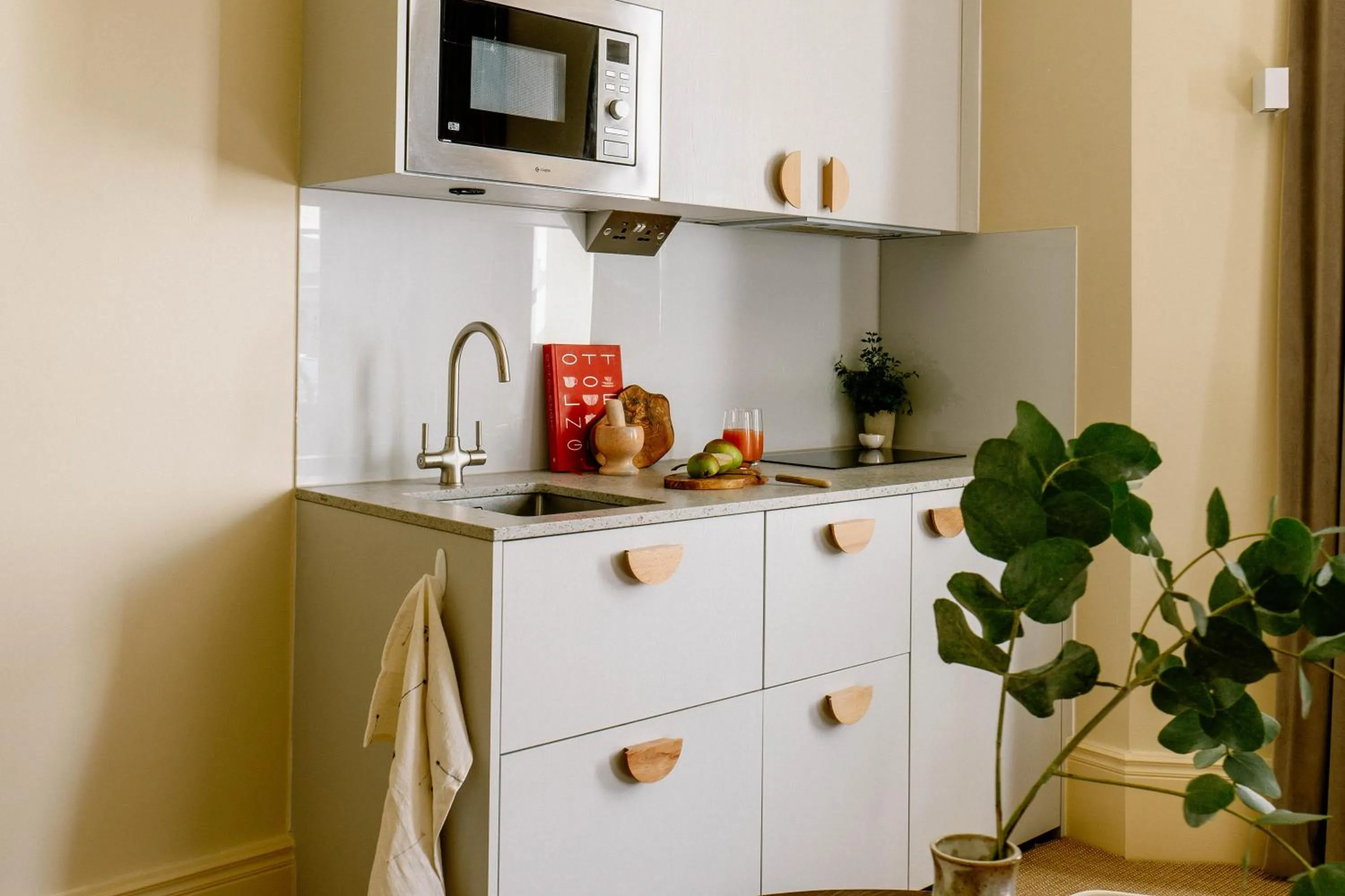 Kitchen or kitchenette in Mason & Fifth, Primrose Hill