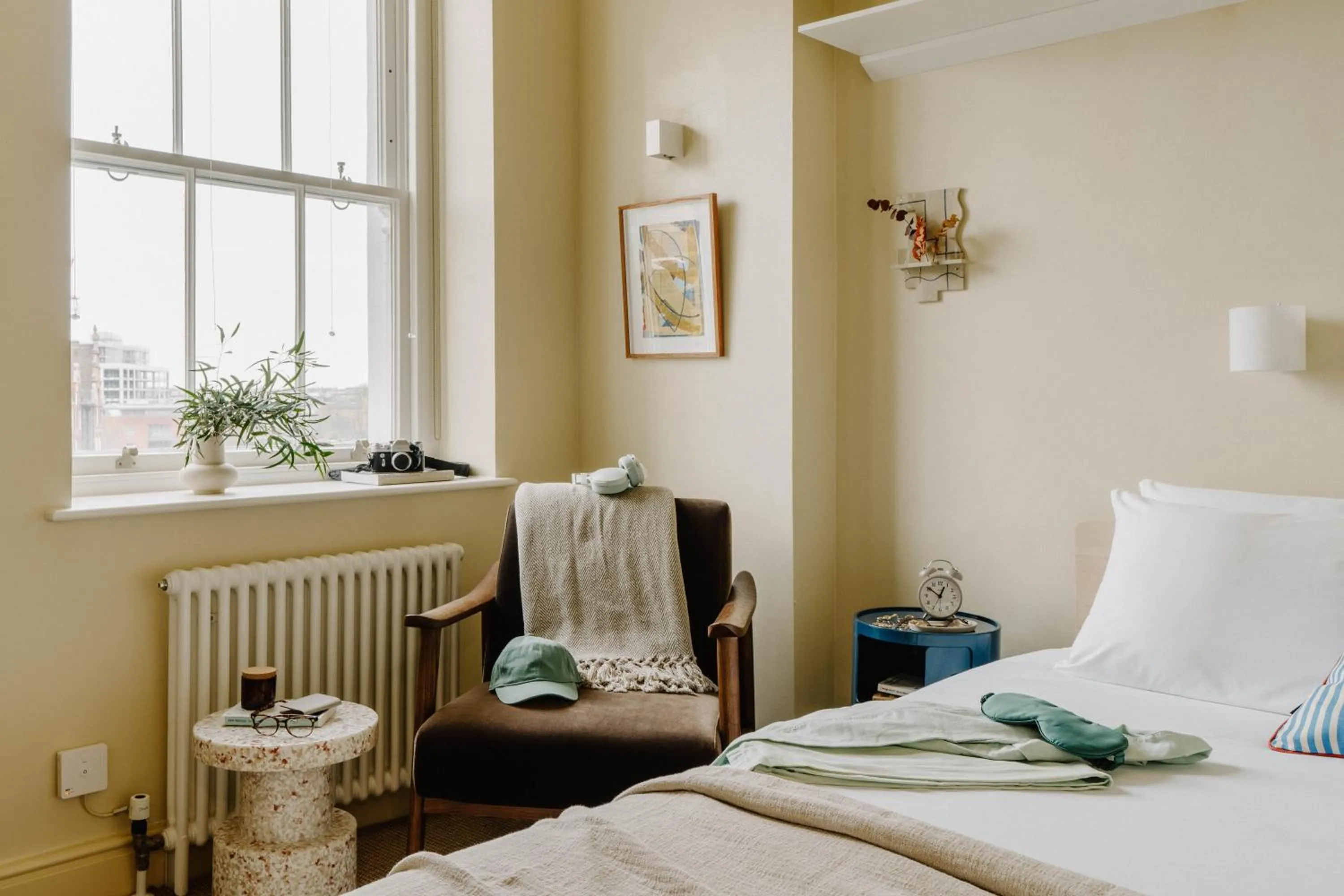 Bed in Mason & Fifth, Primrose Hill