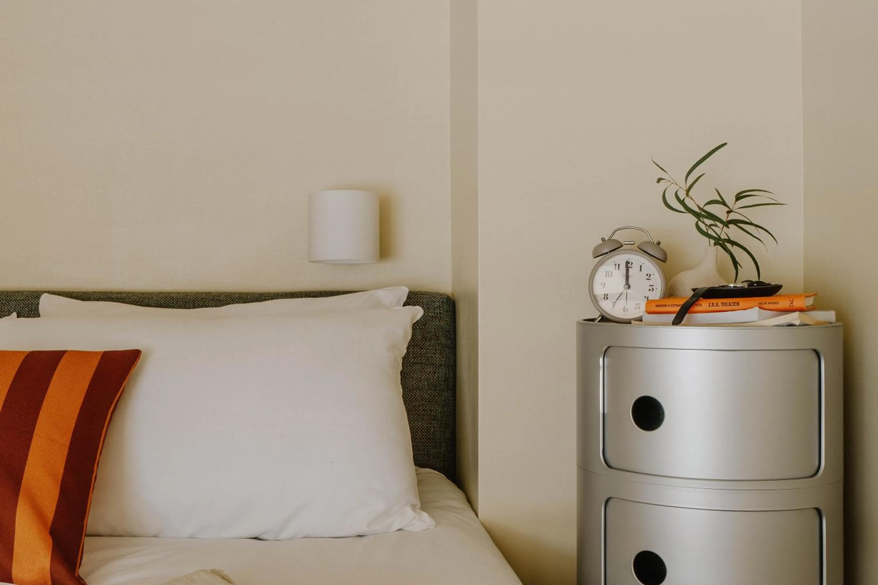 Bed in Mason & Fifth, Primrose Hill