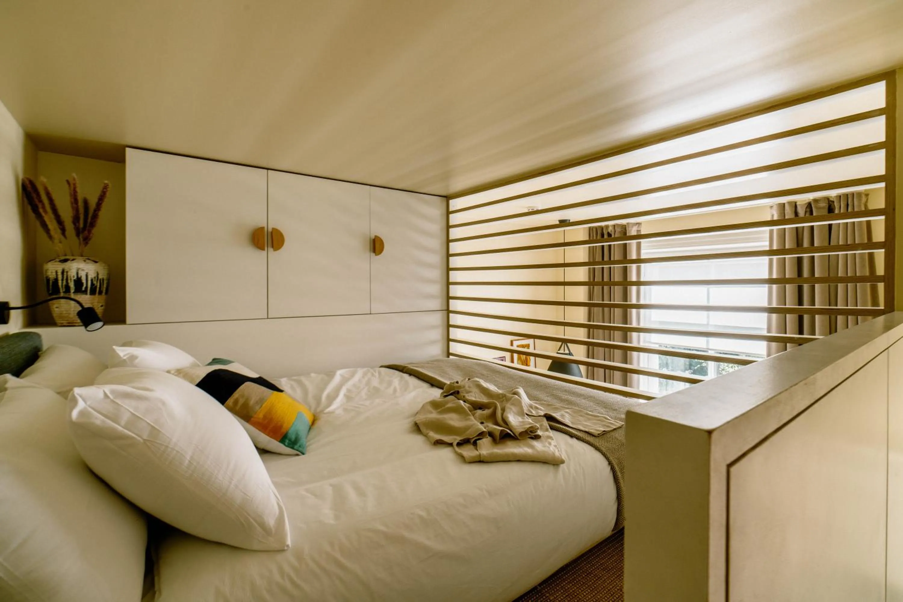 Bed in Mason & Fifth, Primrose Hill