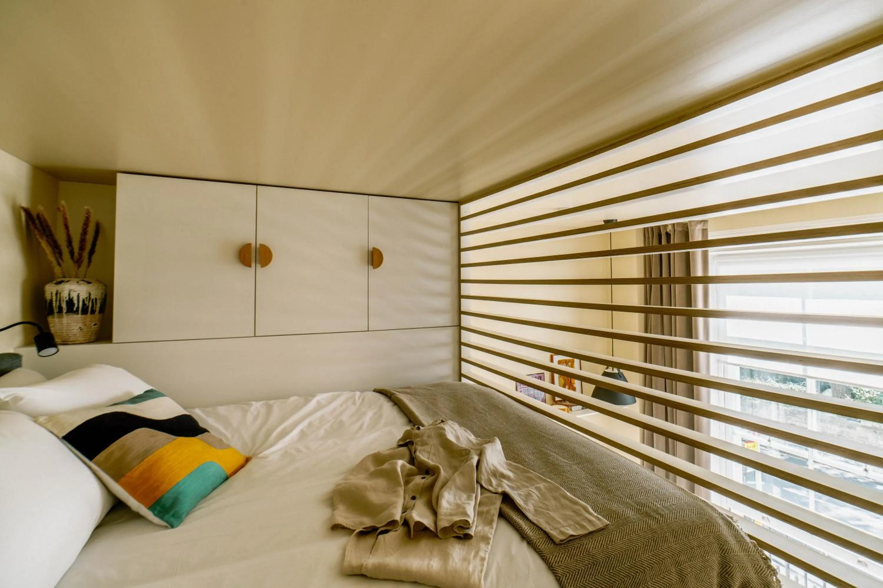 Bed in Mason & Fifth, Primrose Hill