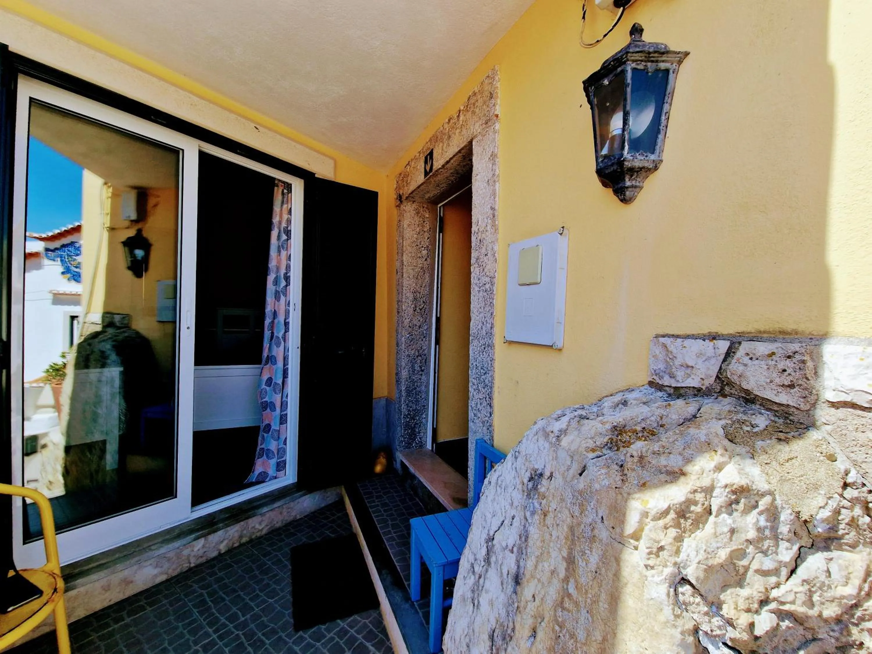 Balcony/Terrace, Bed in Casa das Azenhas by Lisbon Village Apartments
