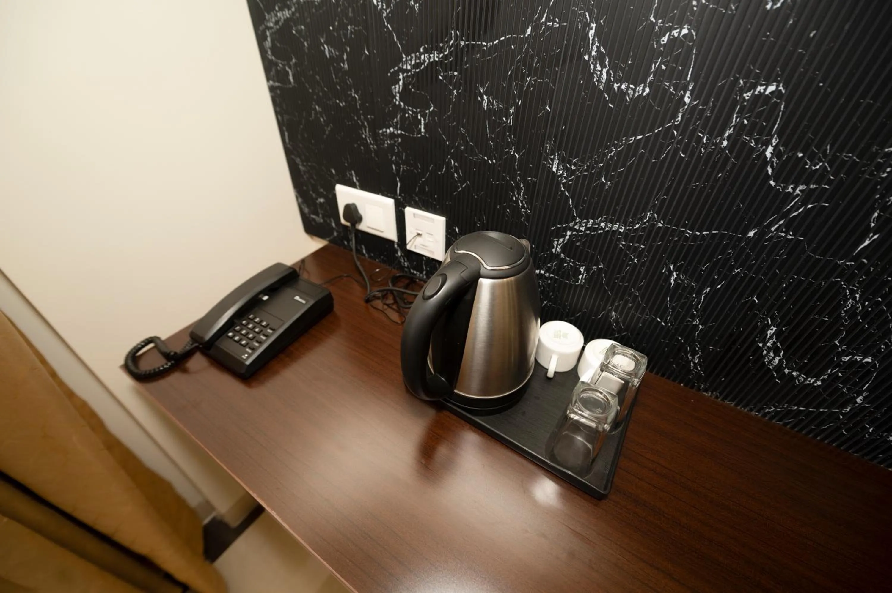 Coffee/tea facilities in Hotel Merrytale