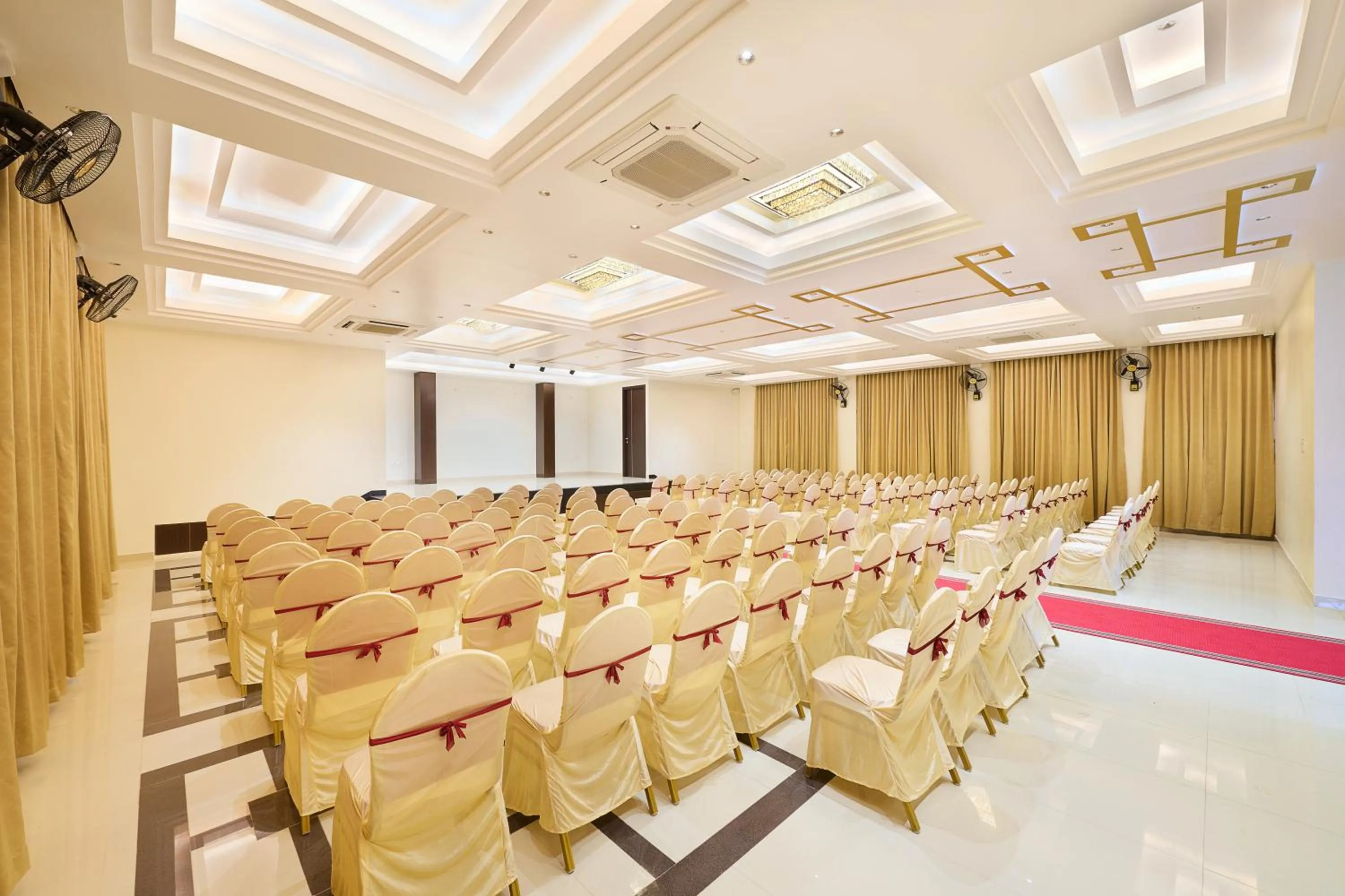 Banquet/Function facilities in Hotel Merrytale