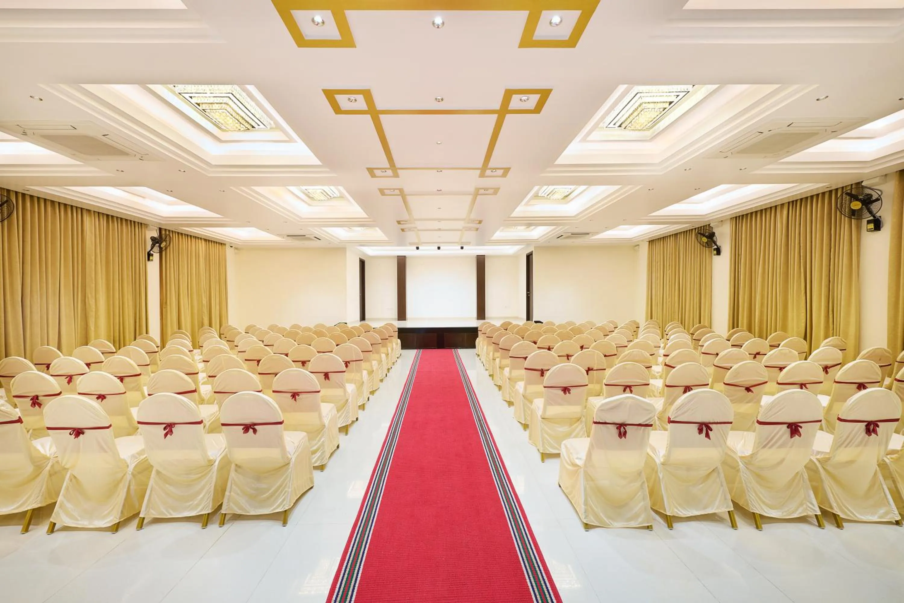 Banquet/Function facilities in Hotel Merrytale