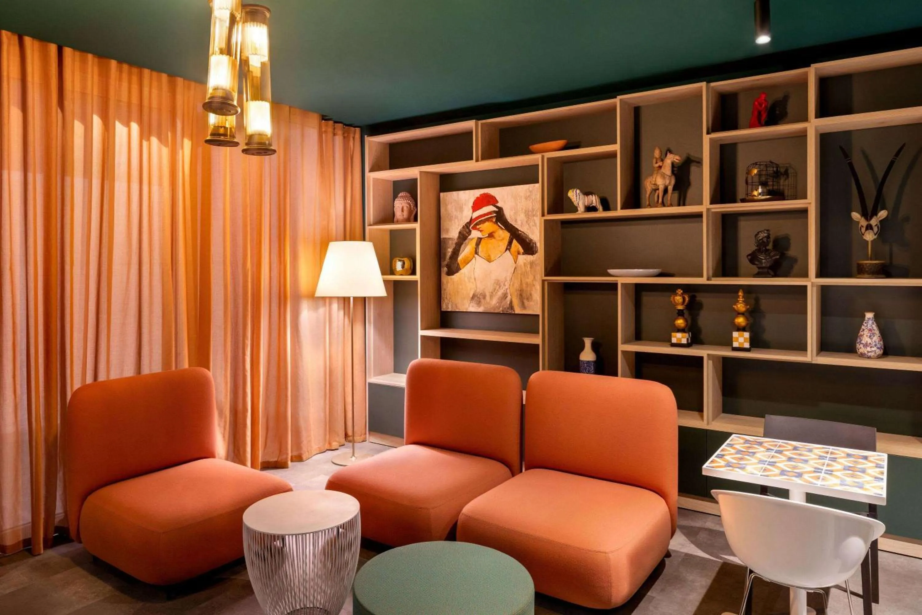 Lobby or reception in QUADRO Hotel