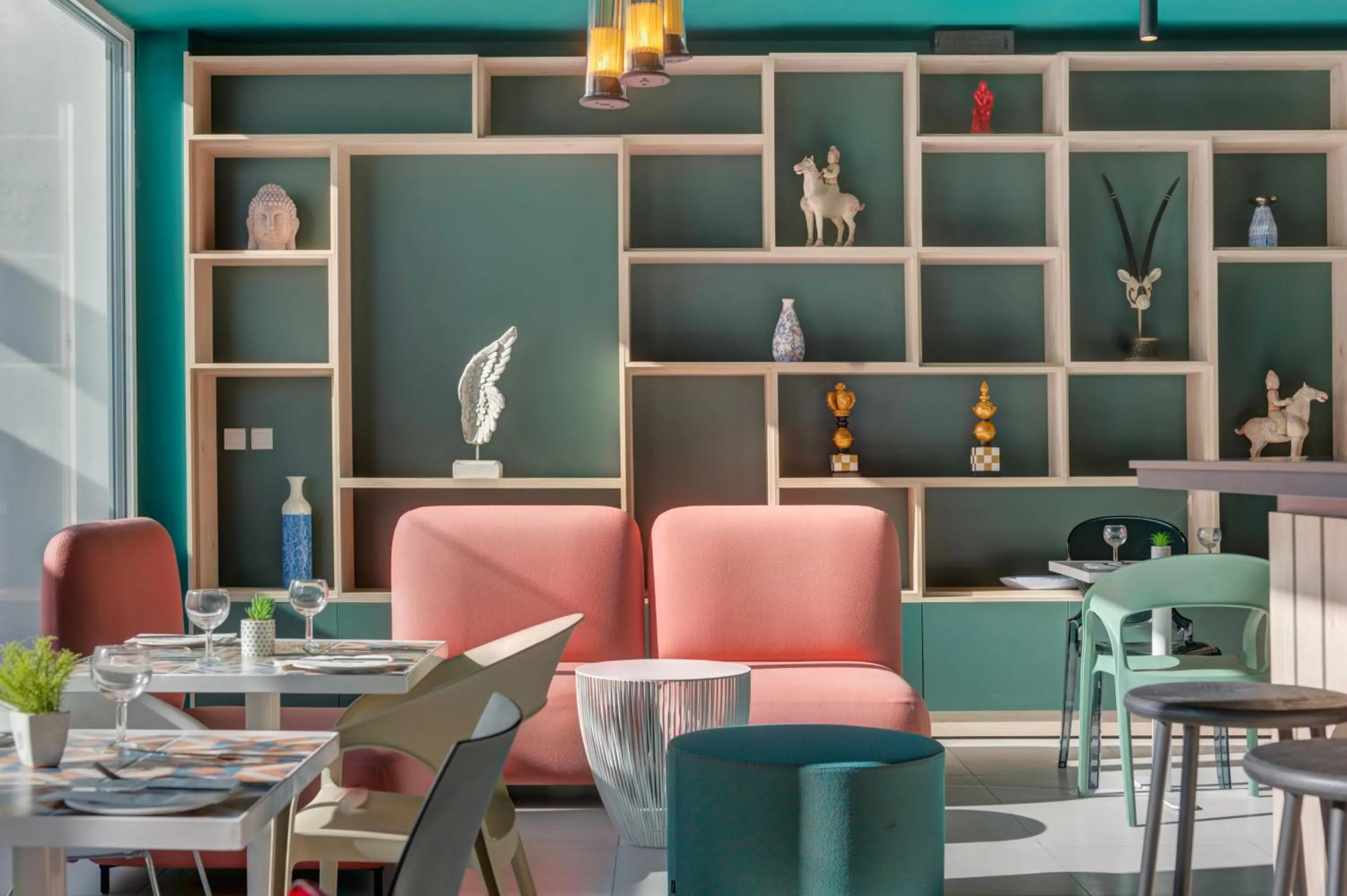 Lobby or reception in QUADRO Hotel