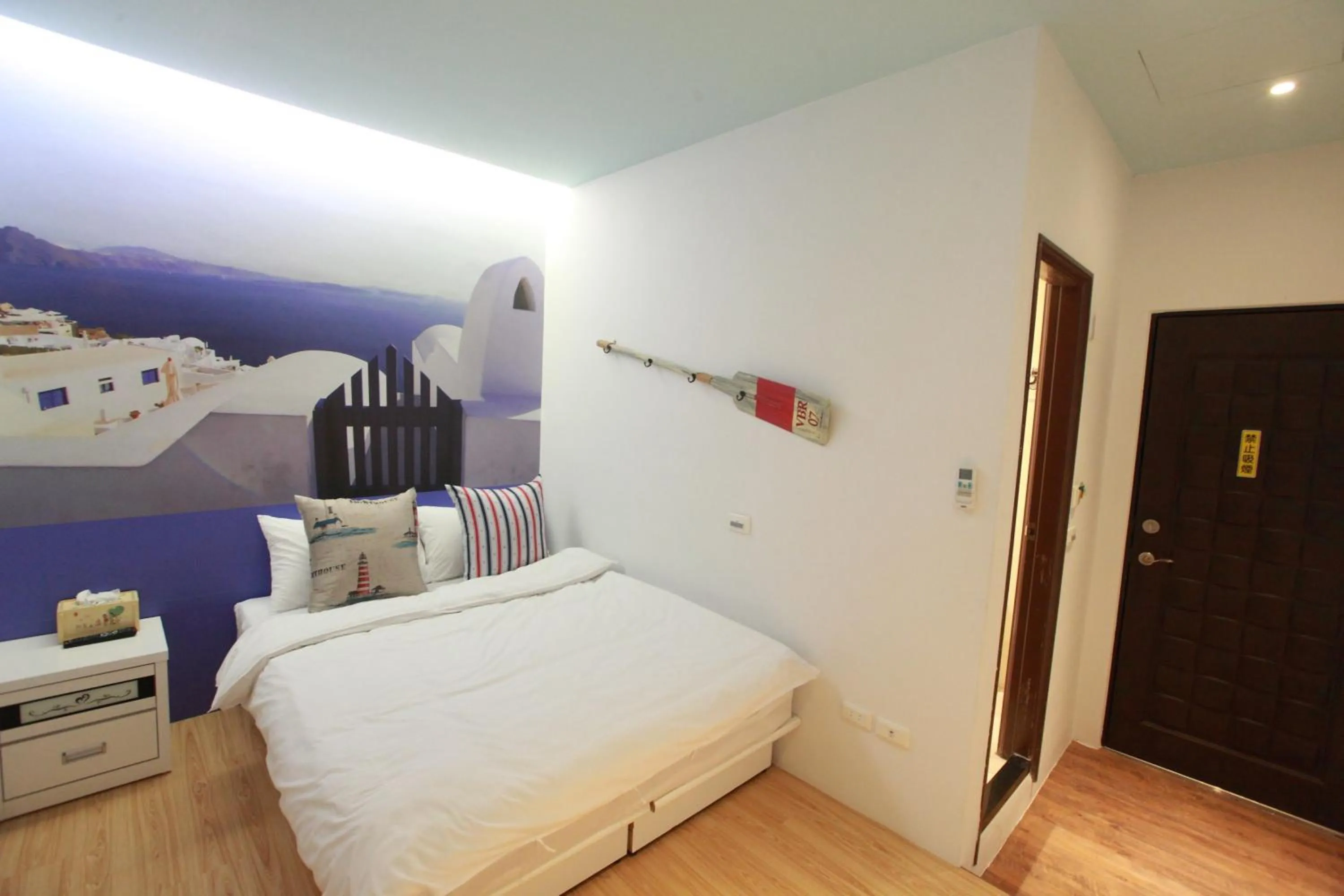 Photo of the whole room, Bed in Fasiter B&B train station