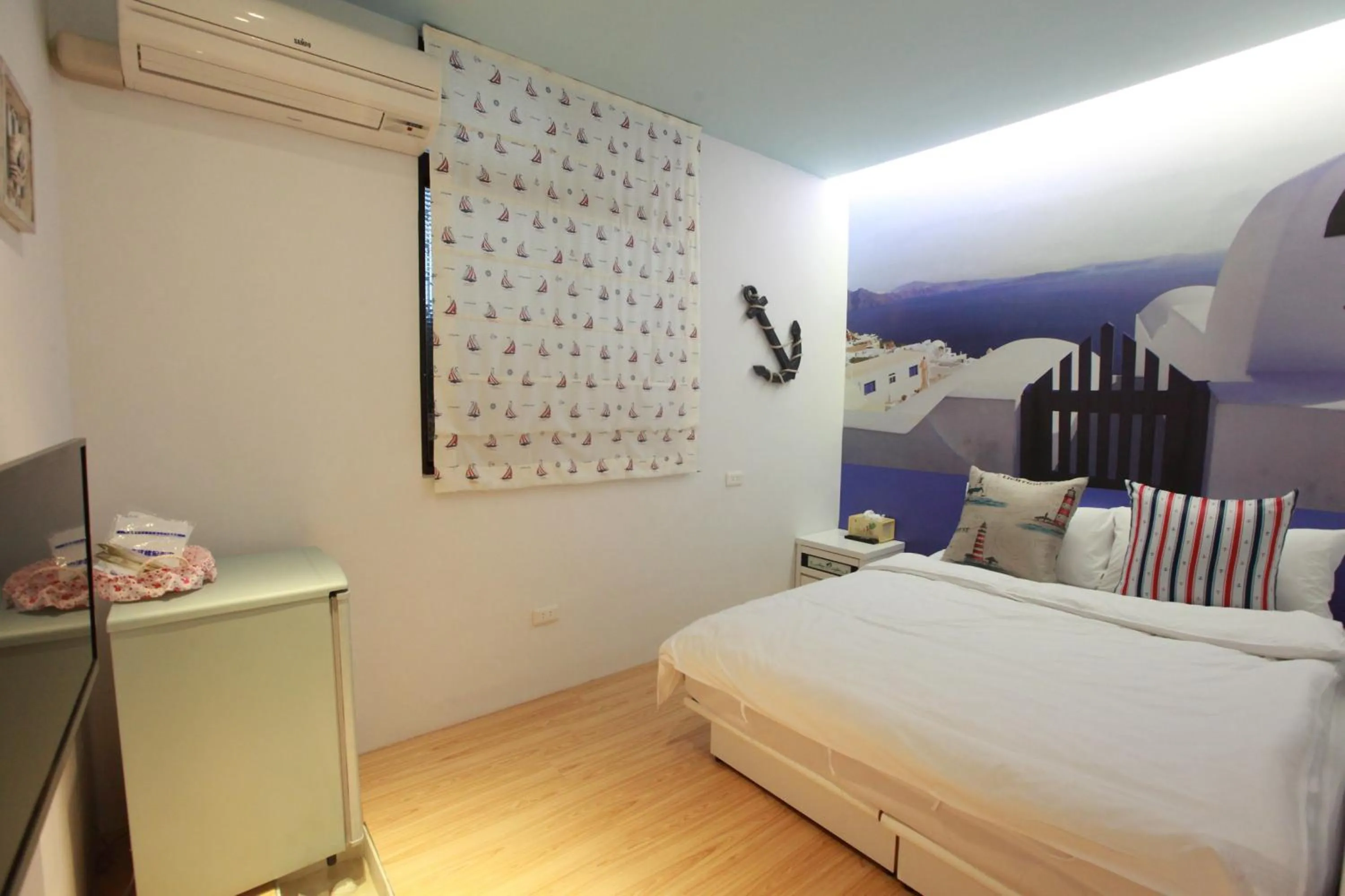 Photo of the whole room, Bed in Fasiter B&B train station