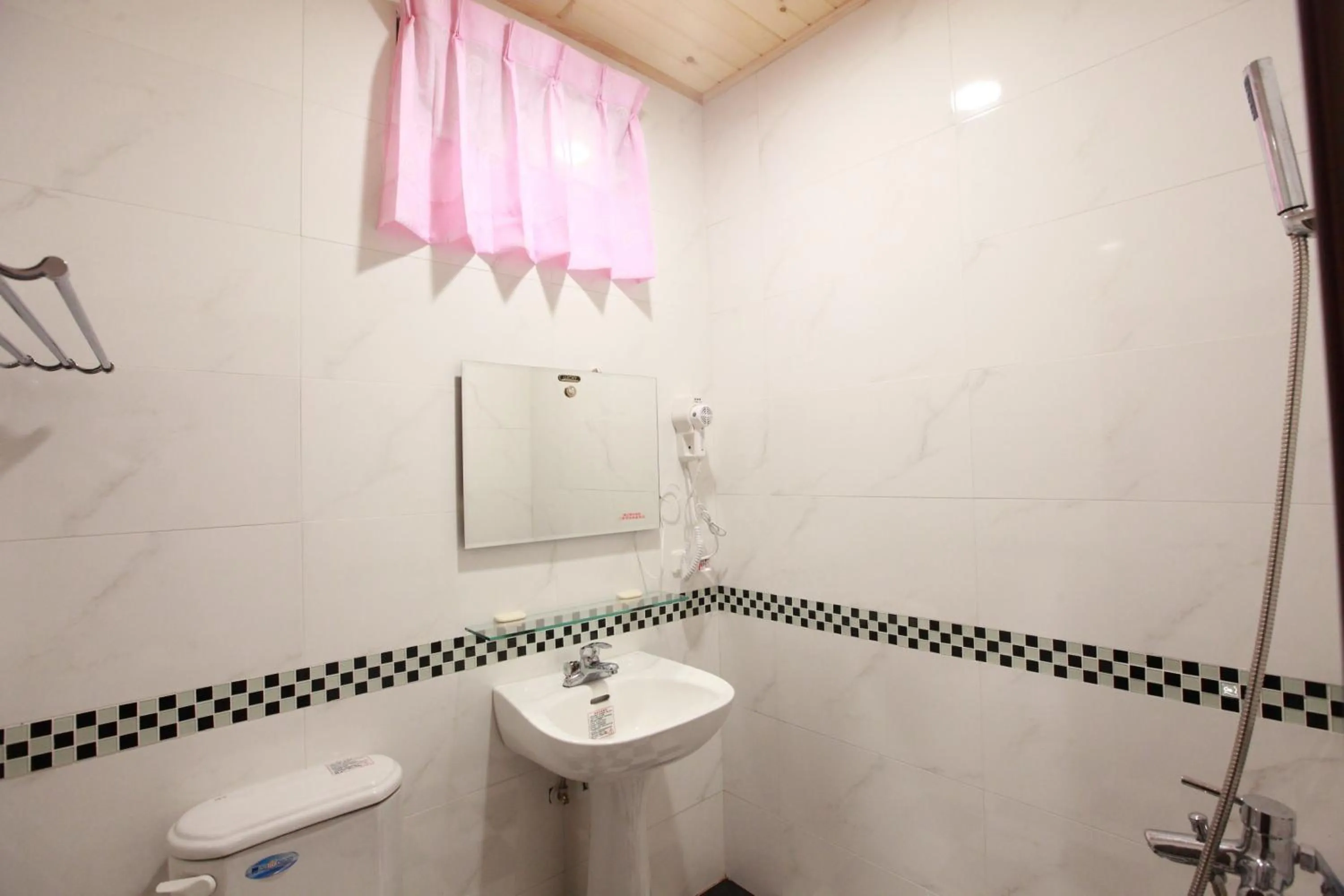 Toilet in Fasiter B&B train station