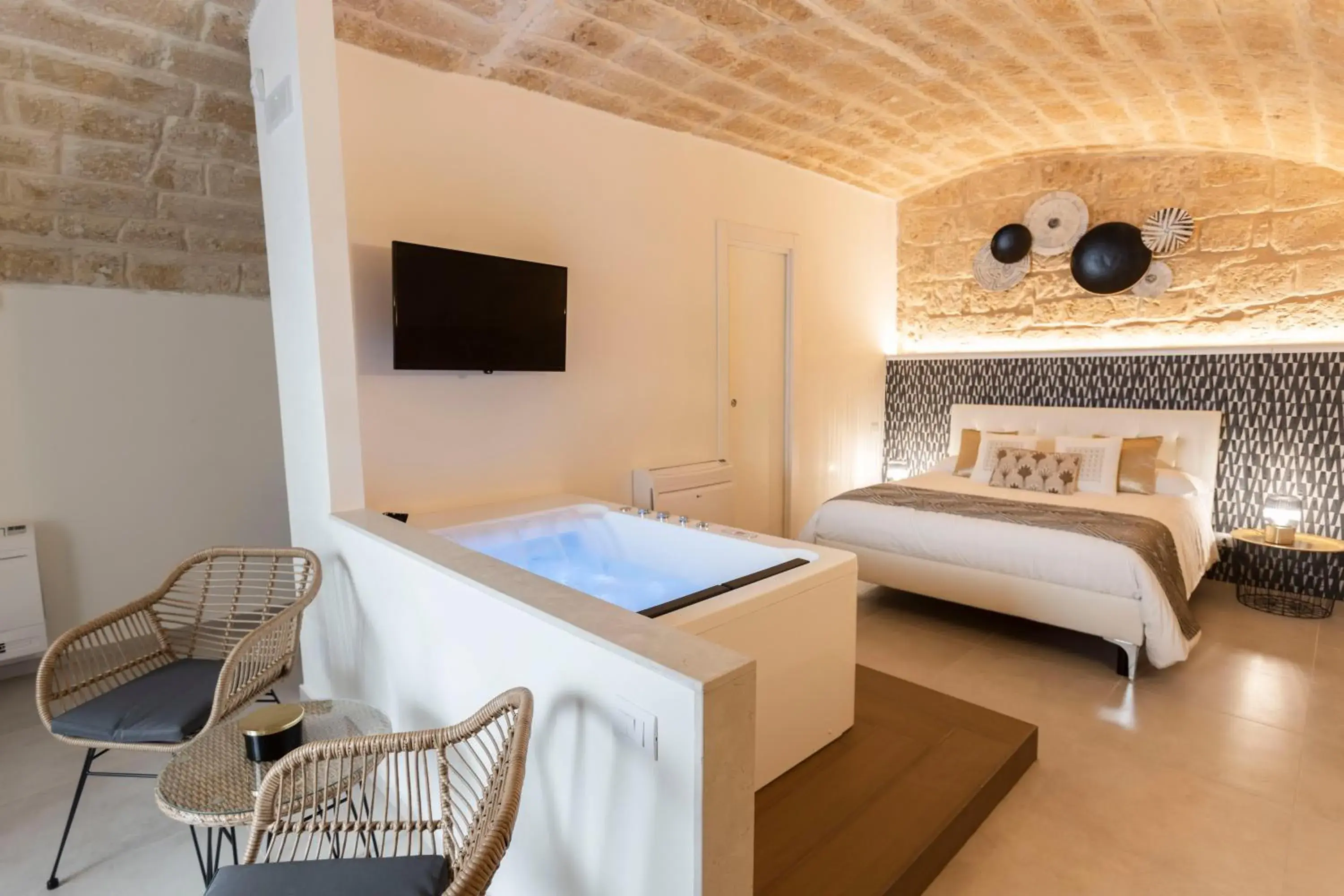 King Room with Spa Bath in B&B Torre Canina suite & rooms King Room with Spa Bath in B&B Torre Canina suite & rooms