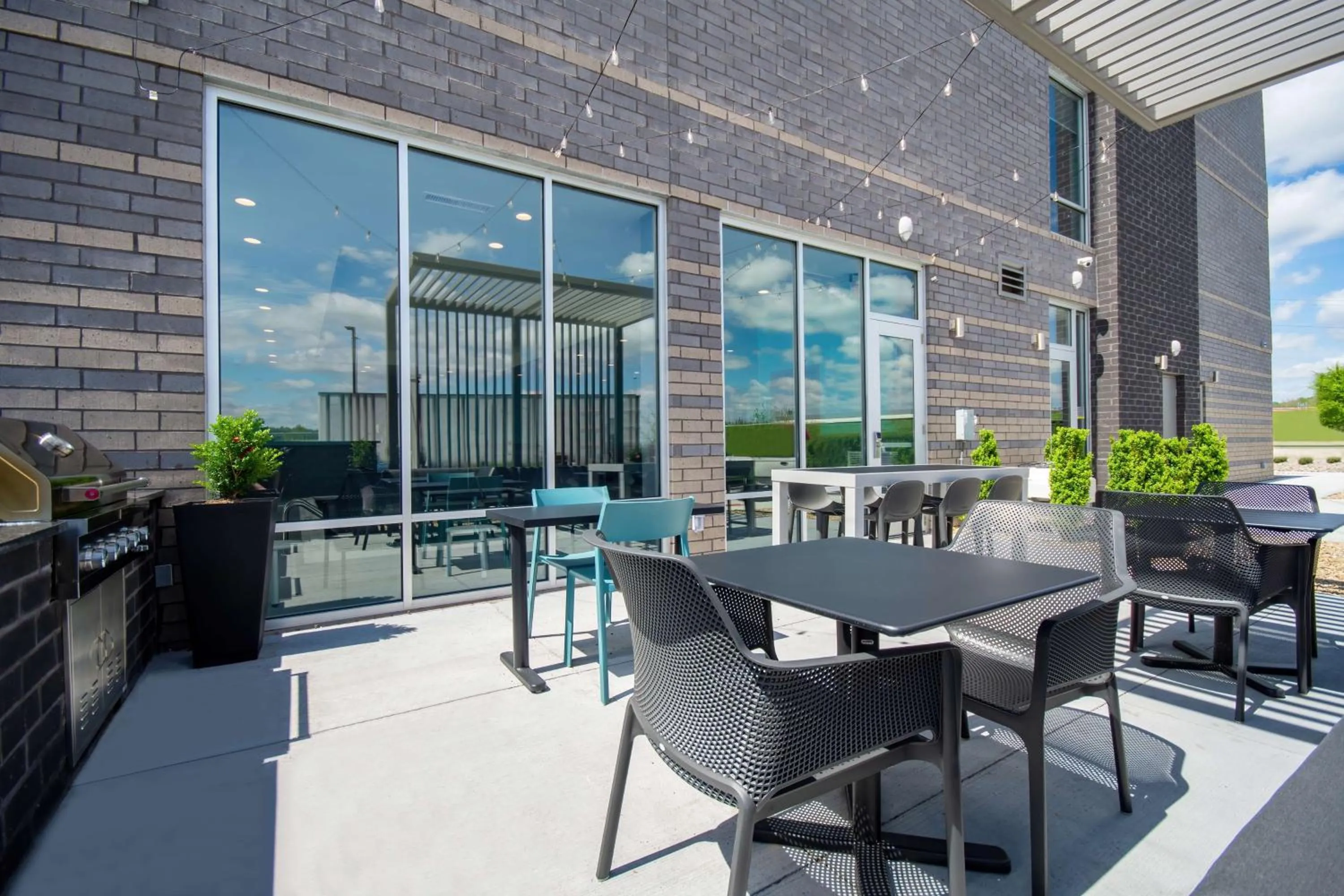 Patio in Home2 Suites By Hilton West Chester Cincinnati