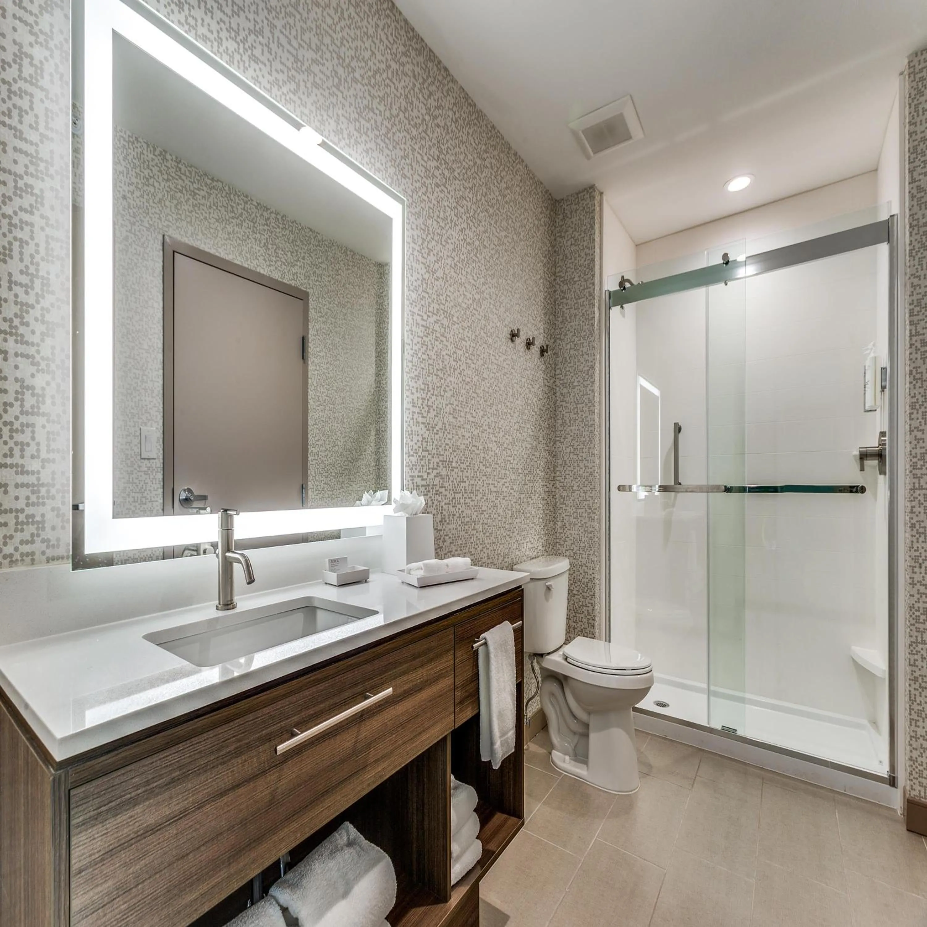 Bathroom in Home2 Suites By Hilton Fort Worth Arlington West