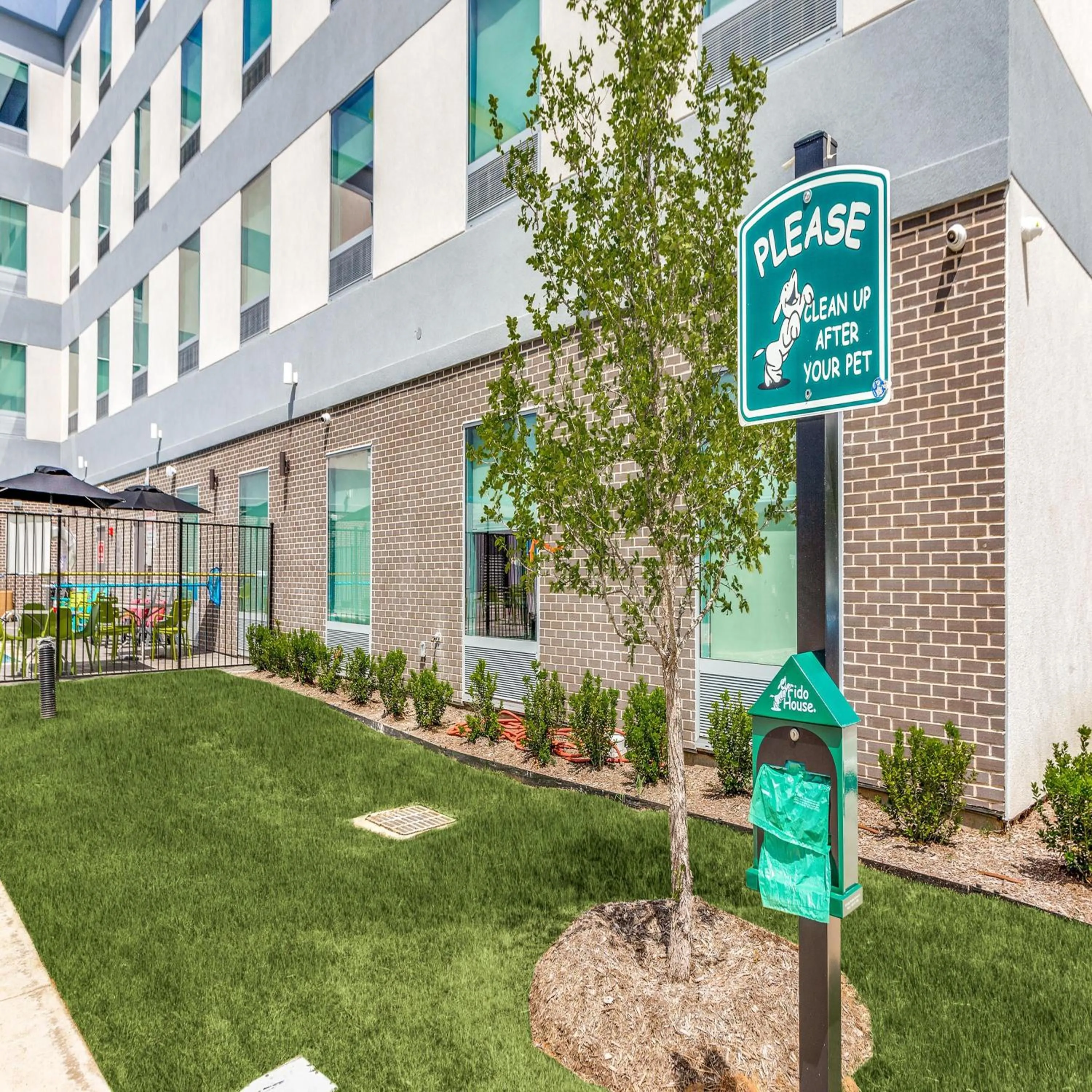 Property building in Home2 Suites By Hilton Fort Worth Arlington West