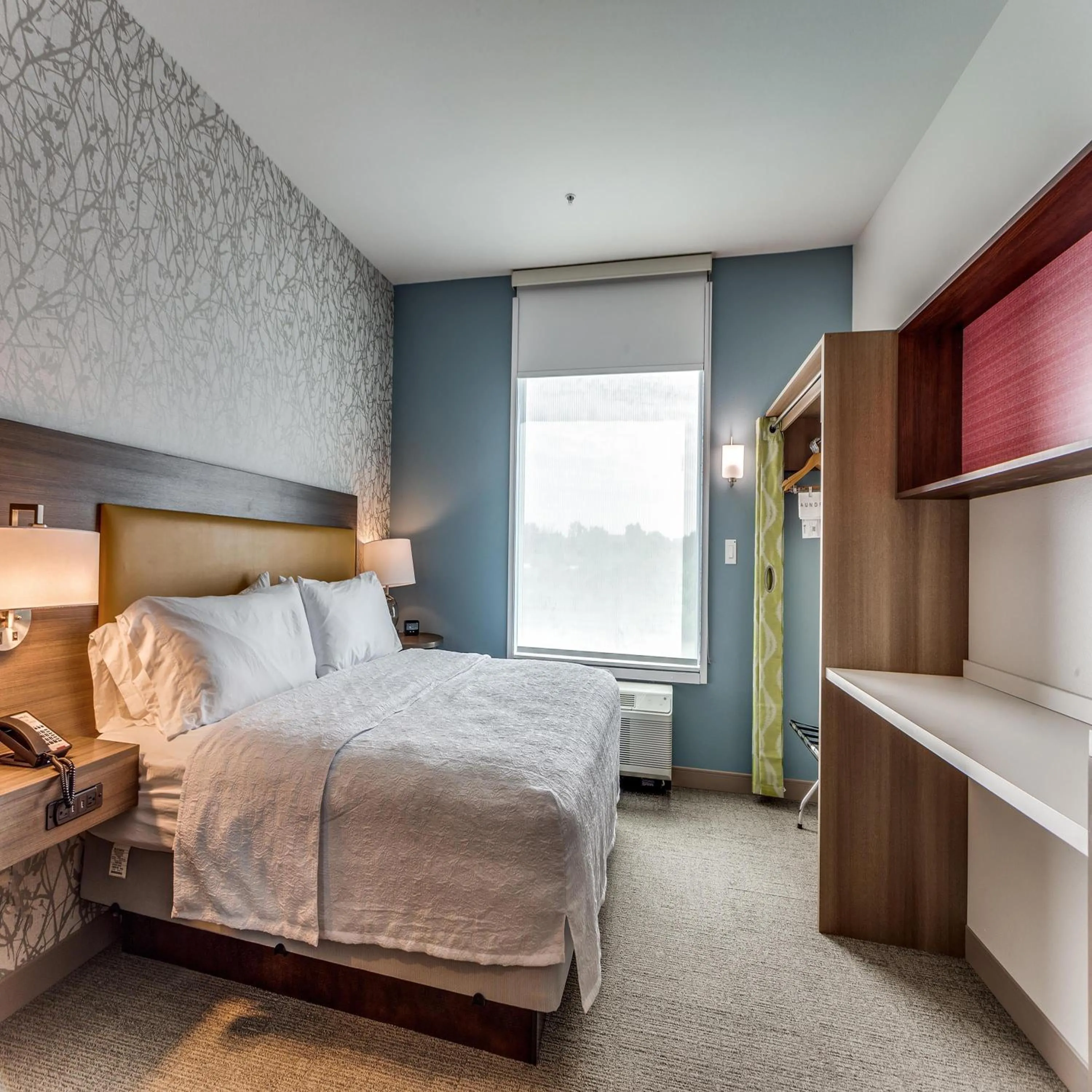 Bed in Home2 Suites By Hilton Fort Worth Arlington West