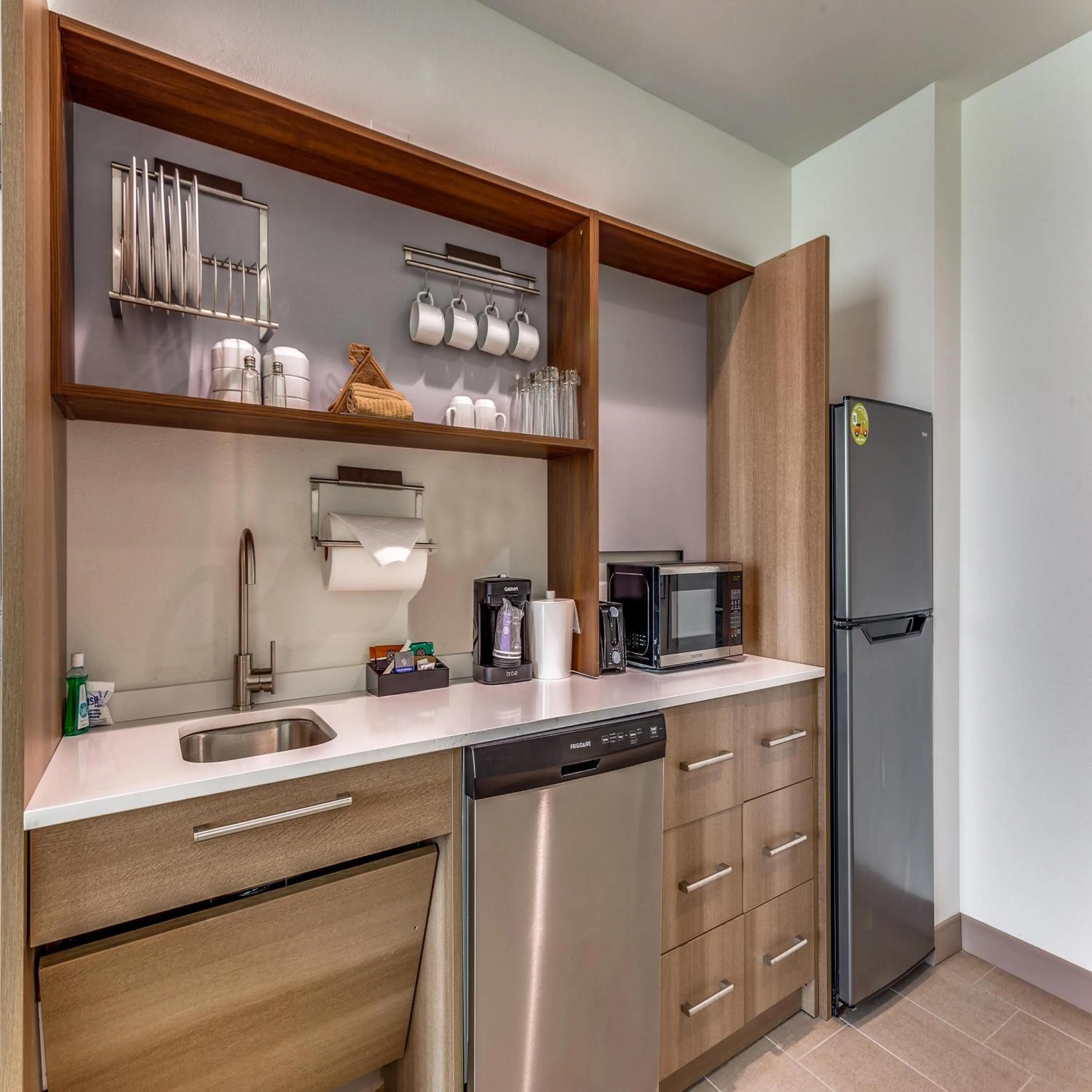 Kitchen or kitchenette in Home2 Suites By Hilton Fort Worth Arlington West