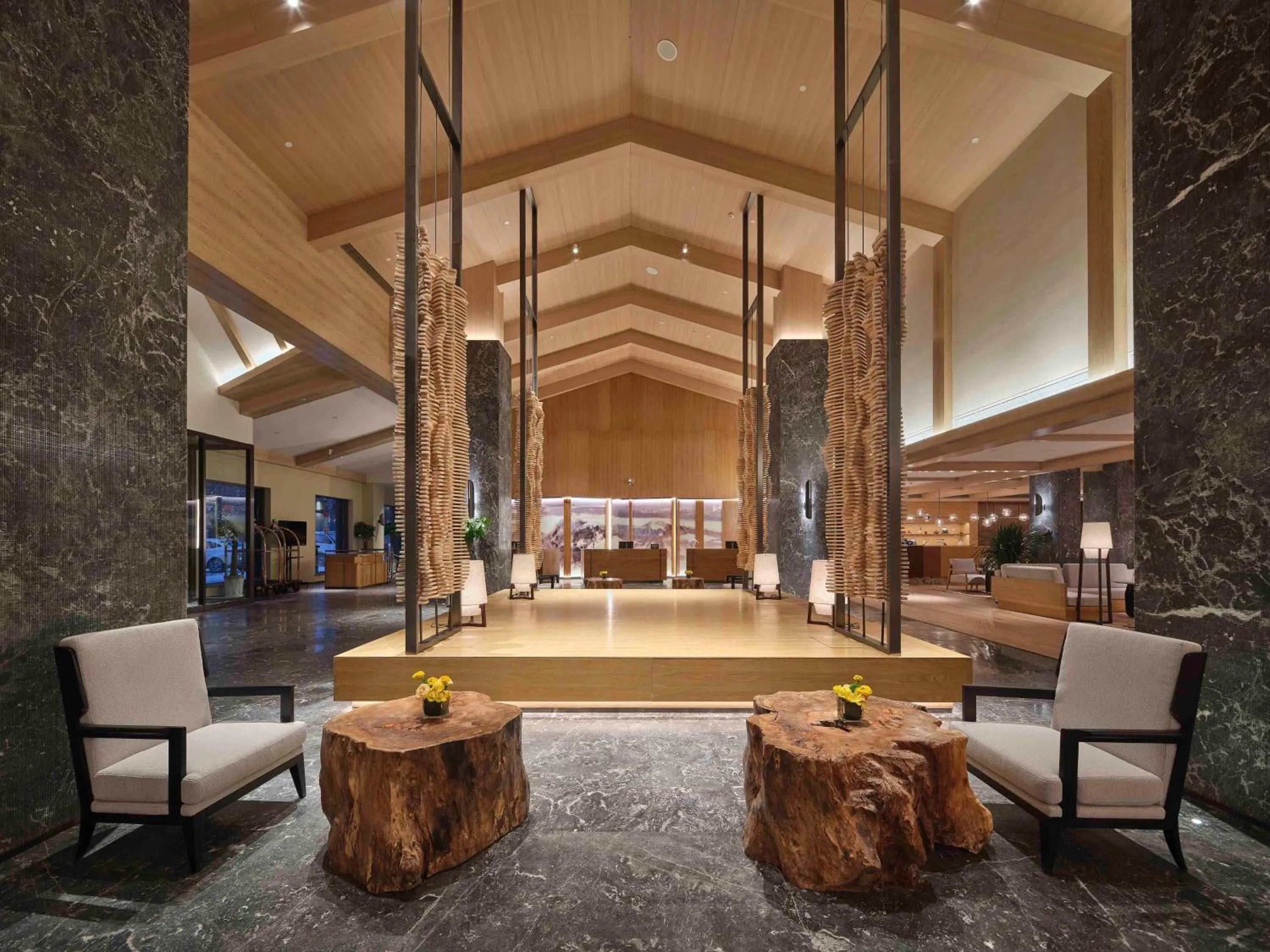 Lobby or reception in DoubleTree by Hilton Changbaishan Hot Spring