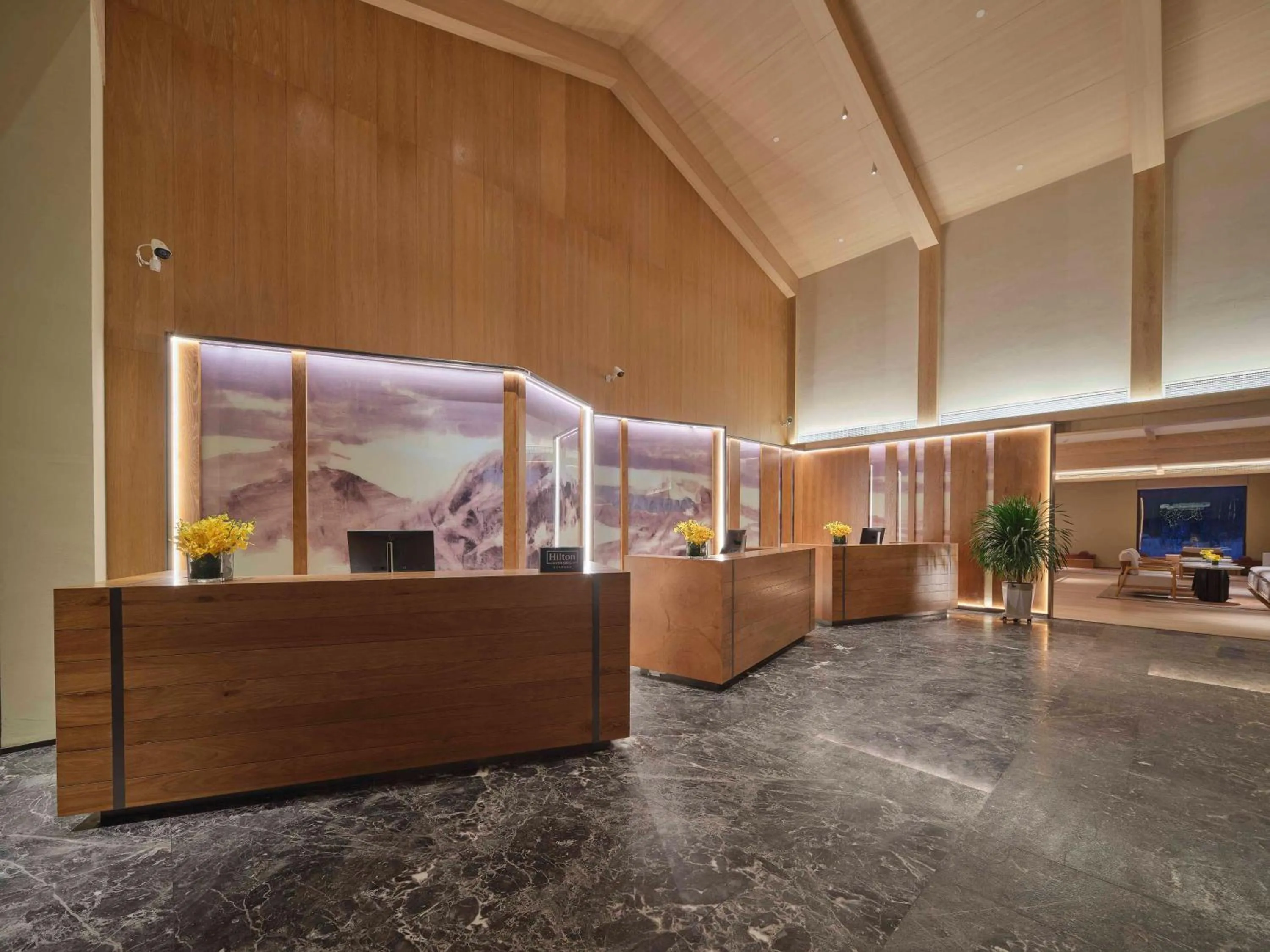 Lobby or reception in DoubleTree by Hilton Changbaishan Hot Spring