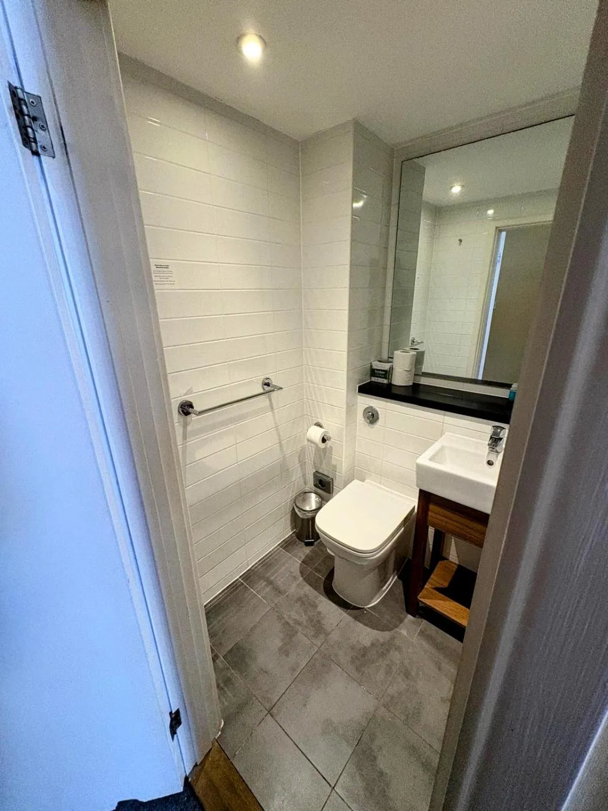 Toilet in City Continental London Kensington