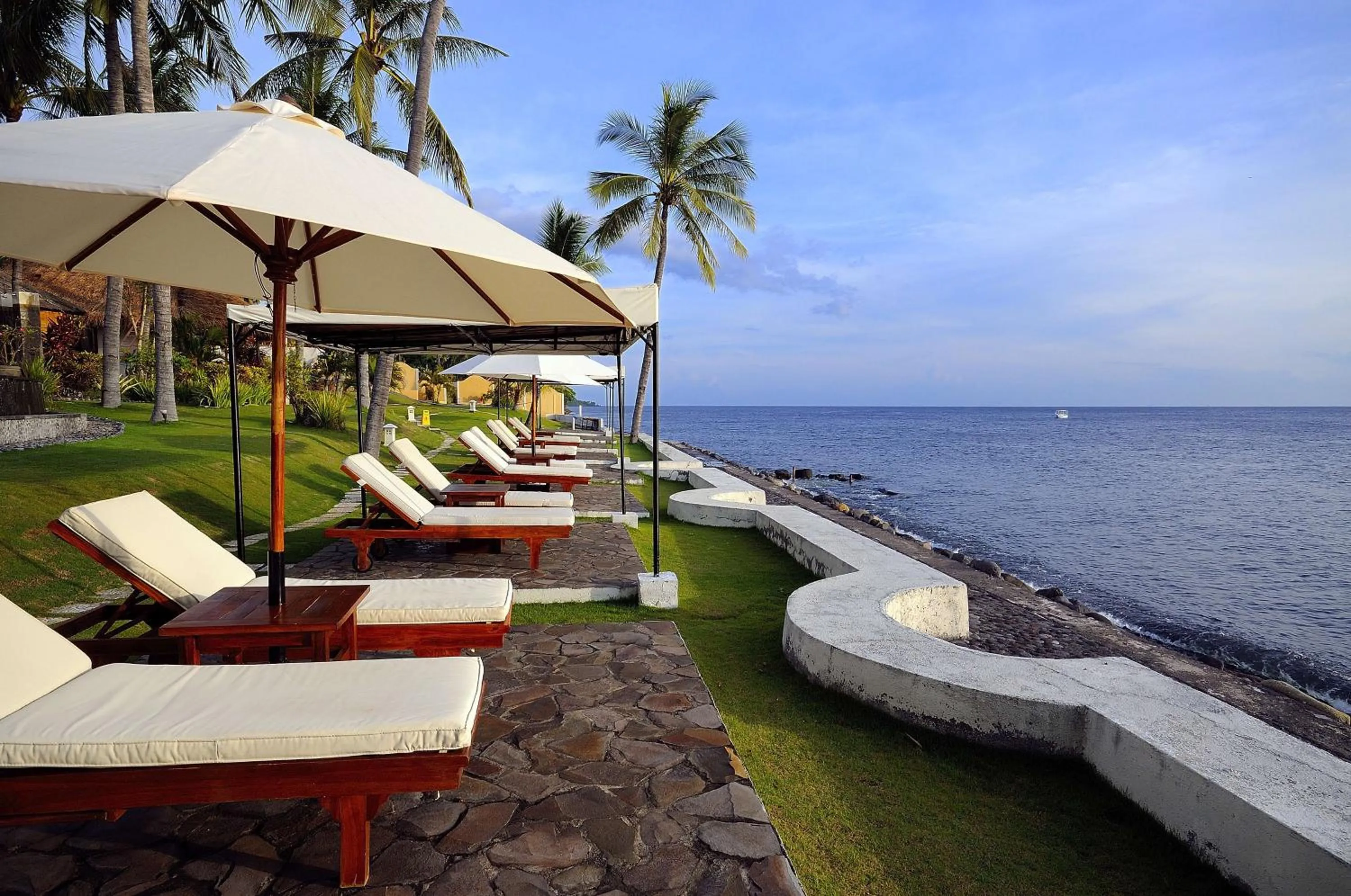 Beach in Siddhartha Oceanfront Resort & Spa Bali