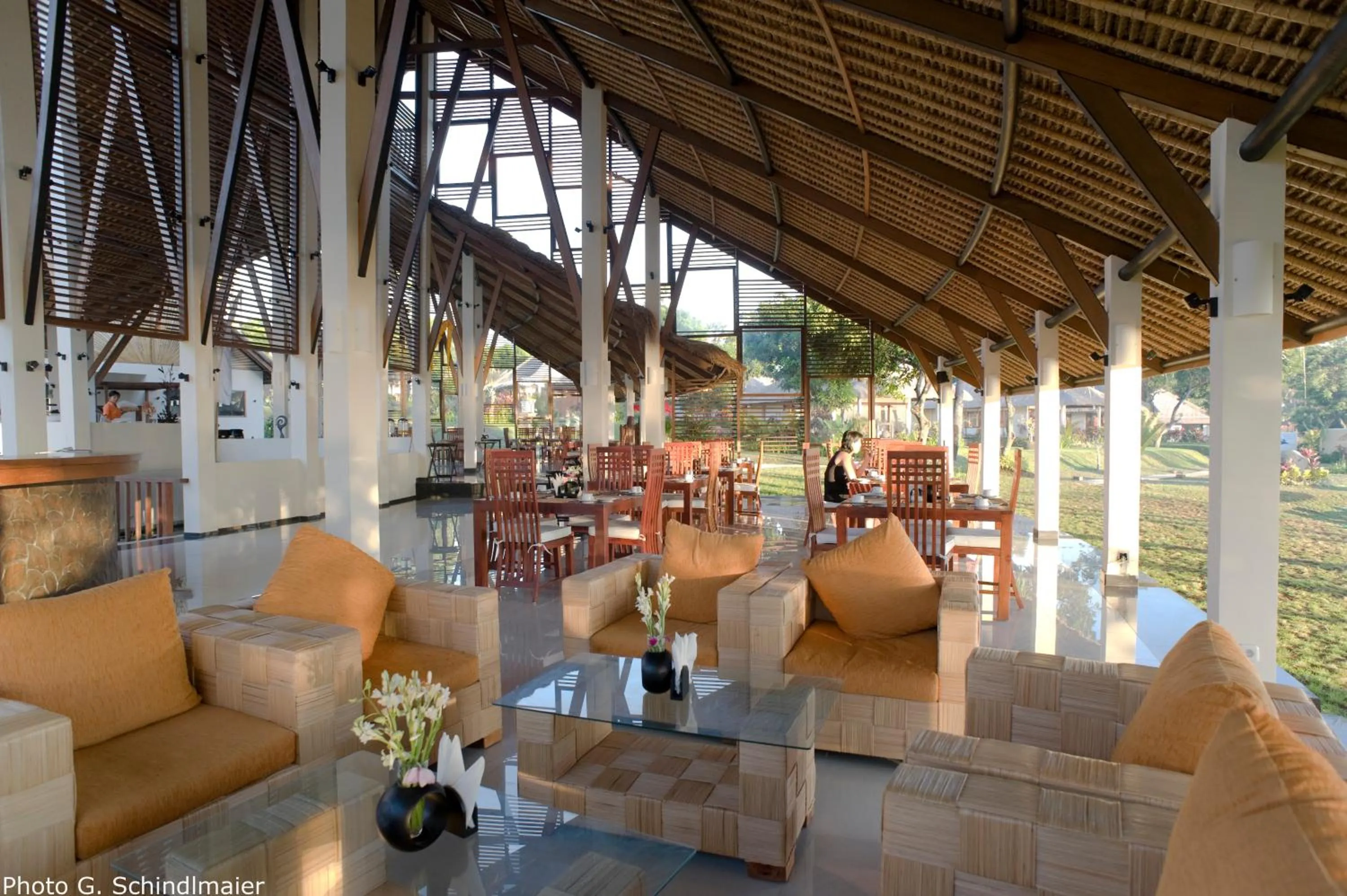 Restaurant/places to eat in Siddhartha Oceanfront Resort & Spa Bali