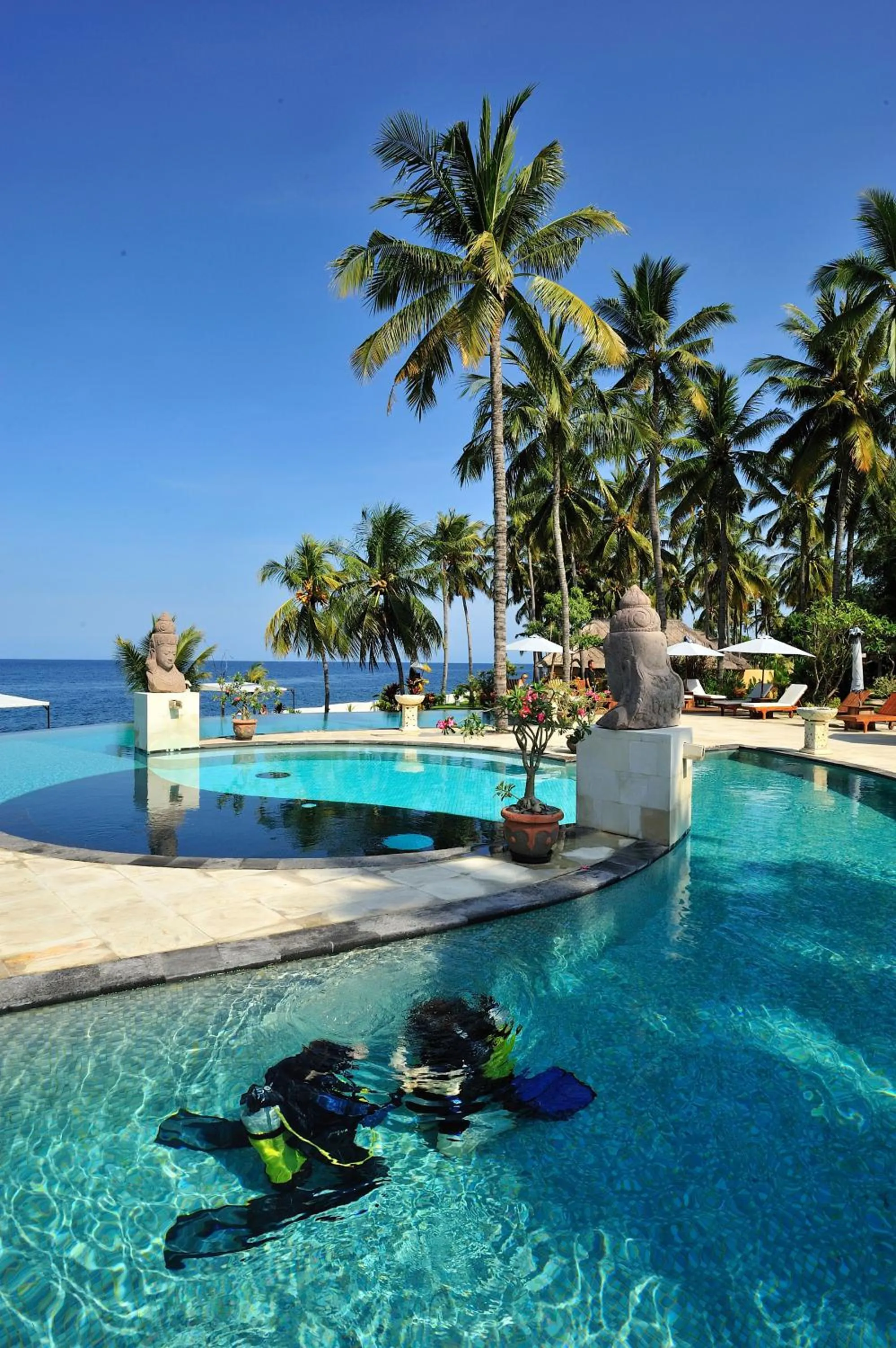 Swimming pool in Siddhartha Oceanfront Resort & Spa Bali